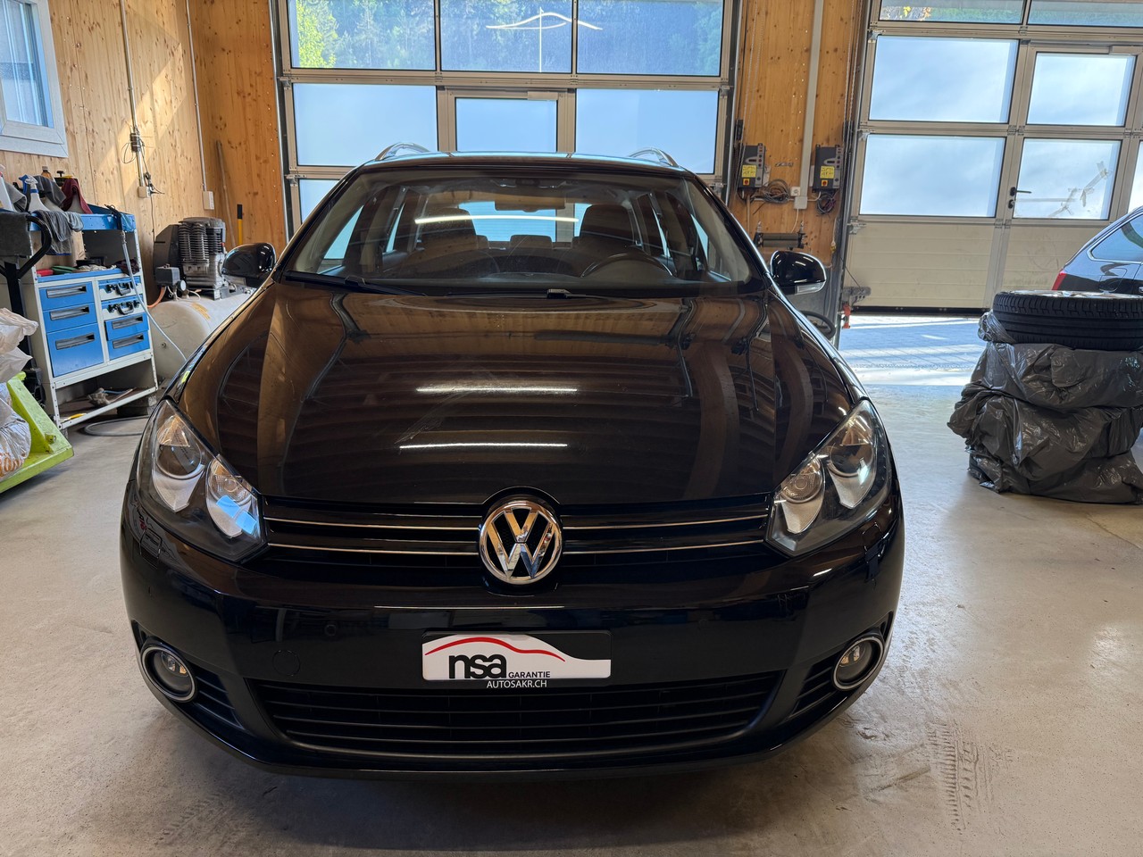 VW Golf Variant 1.6 TDI Team 4Motion-image-1