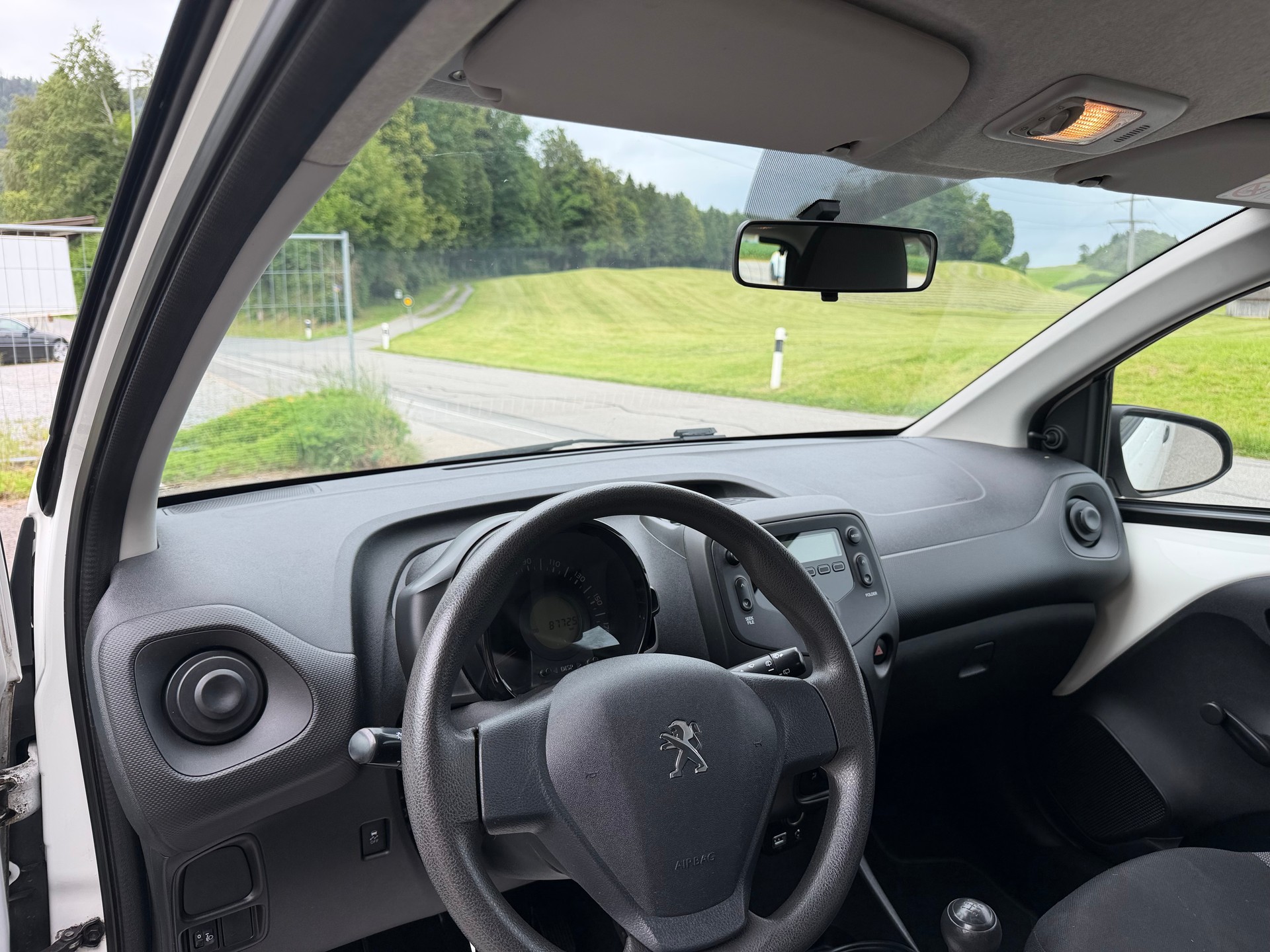 PEUGEOT 108 1.0 VTi Access-image-8