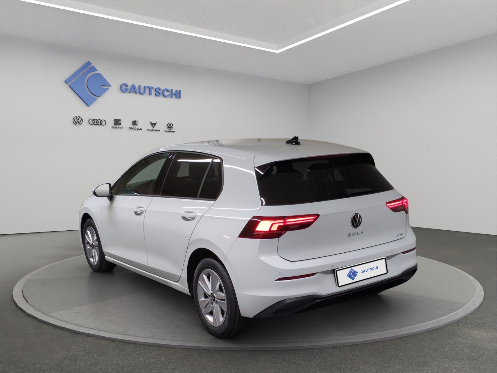 VW Golf 1.5 e TSI mHEV Value DSG-image-2