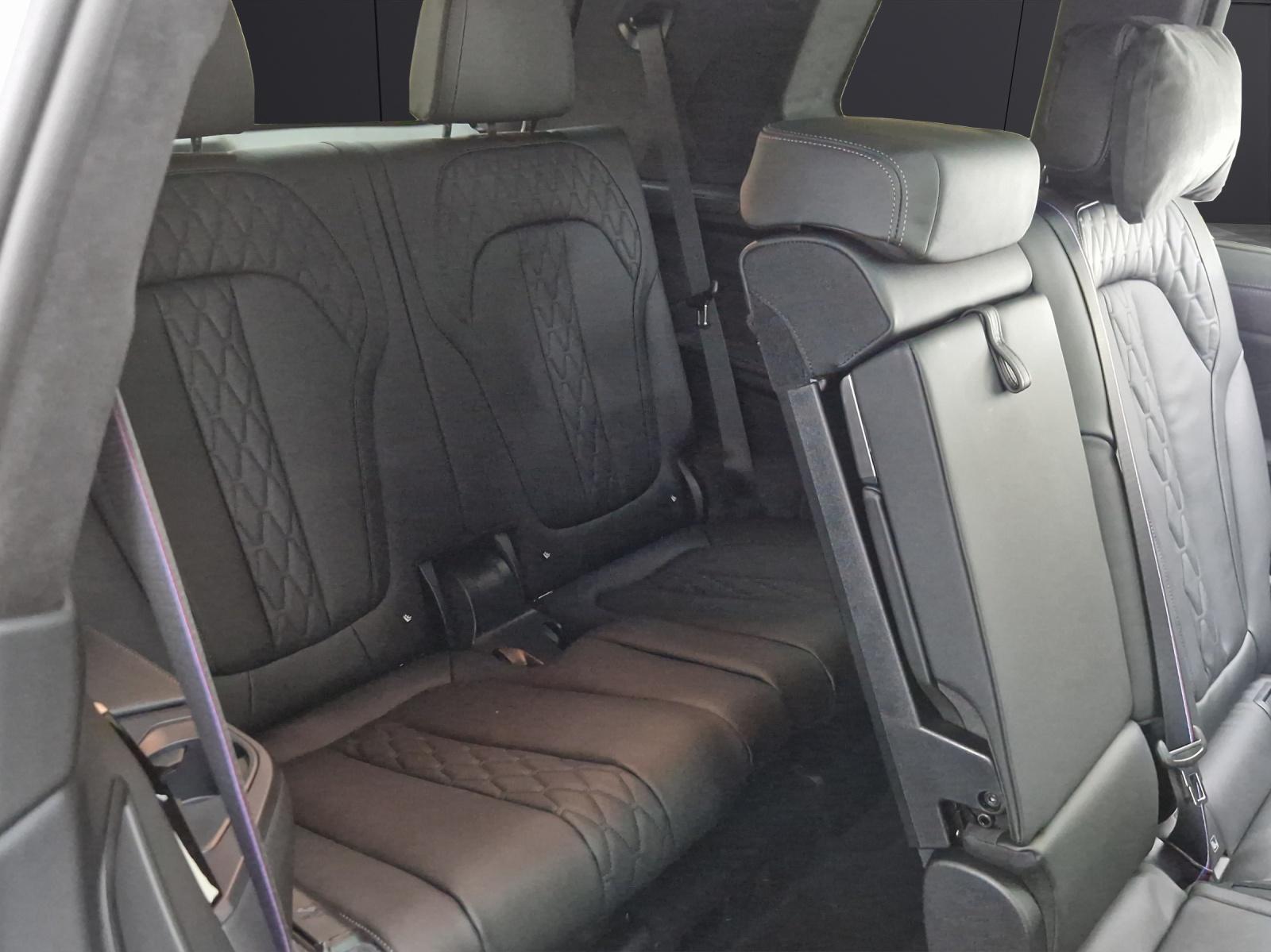 BMW X7 40d xDrive-image-13