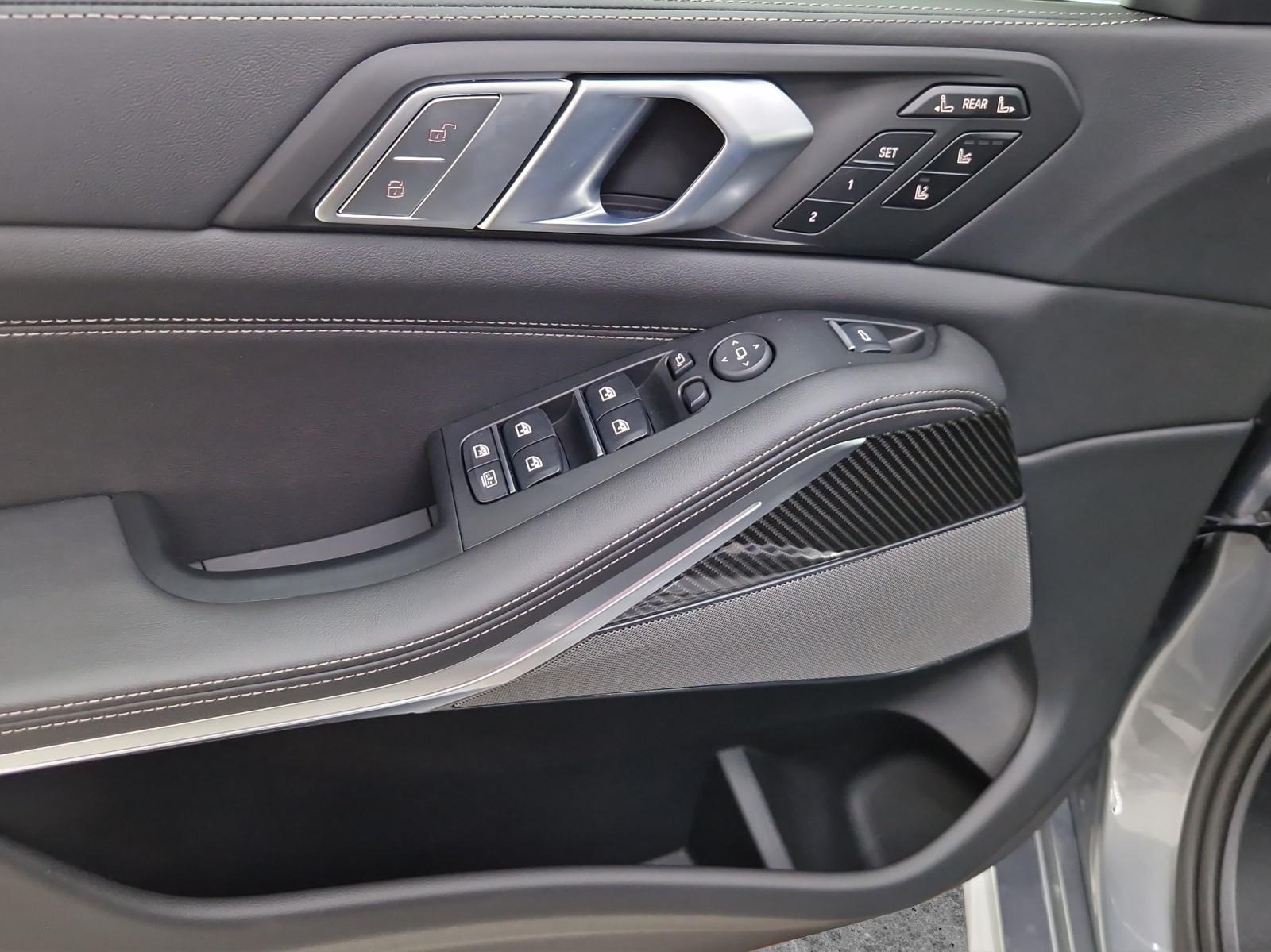 BMW X7 40d xDrive-image-9