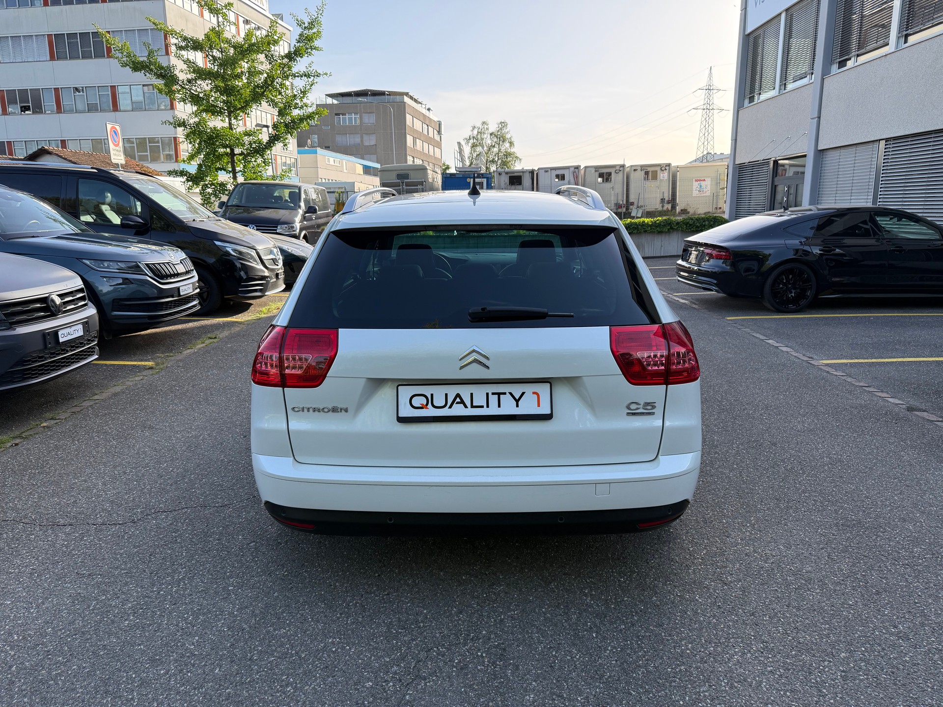 CITROEN C5 Tourer 1.6 Turbo Exclusive Automatic-image-5