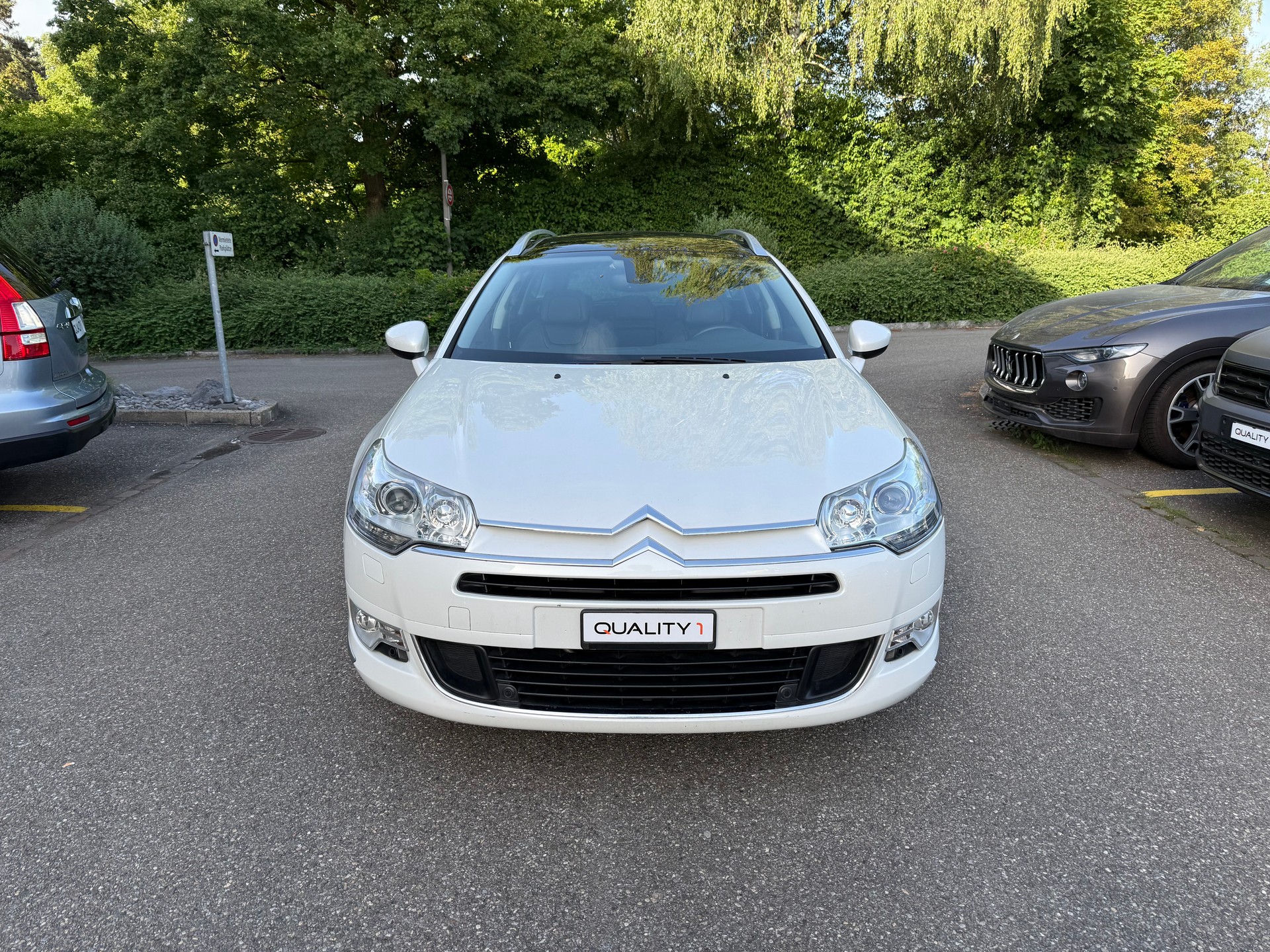CITROEN C5 Tourer 1.6 Turbo Exclusive Automatic-image-1