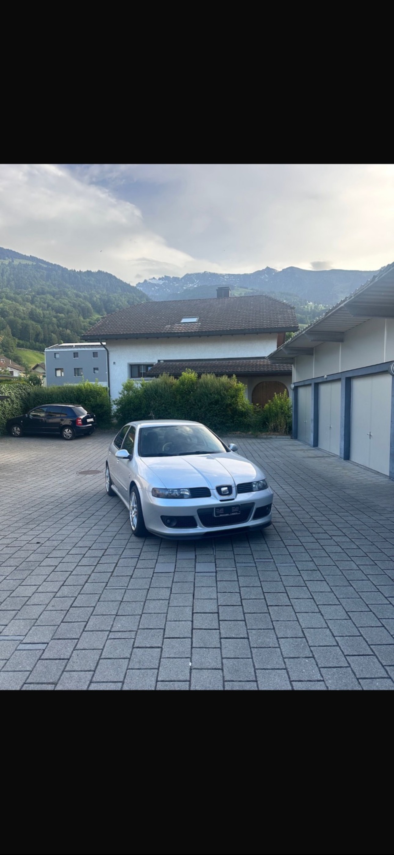 SEAT 1.8 20VT 225 Cupra R-image-2