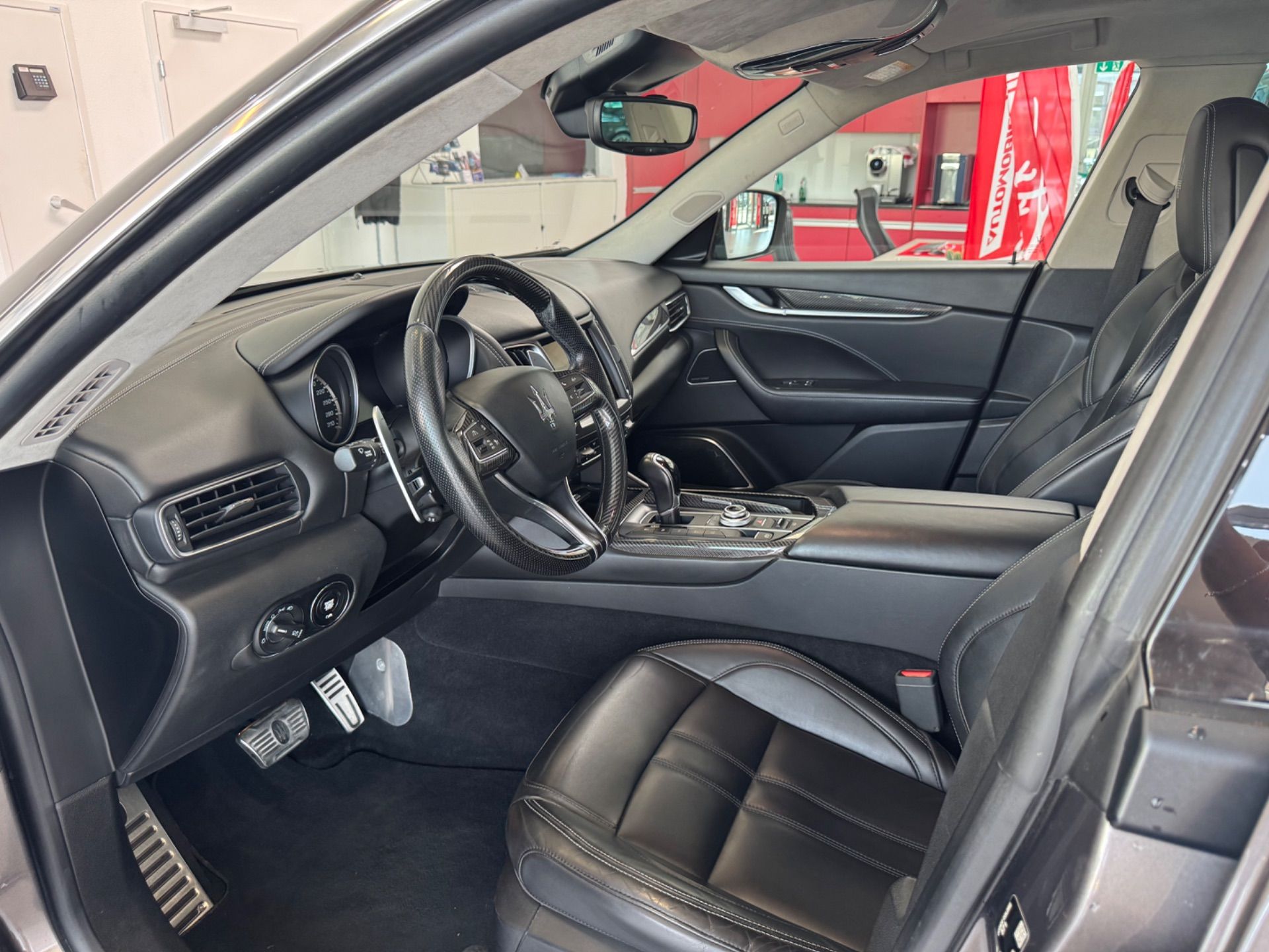 MASERATI Levante S 3.0 V6 Automatica-image-9