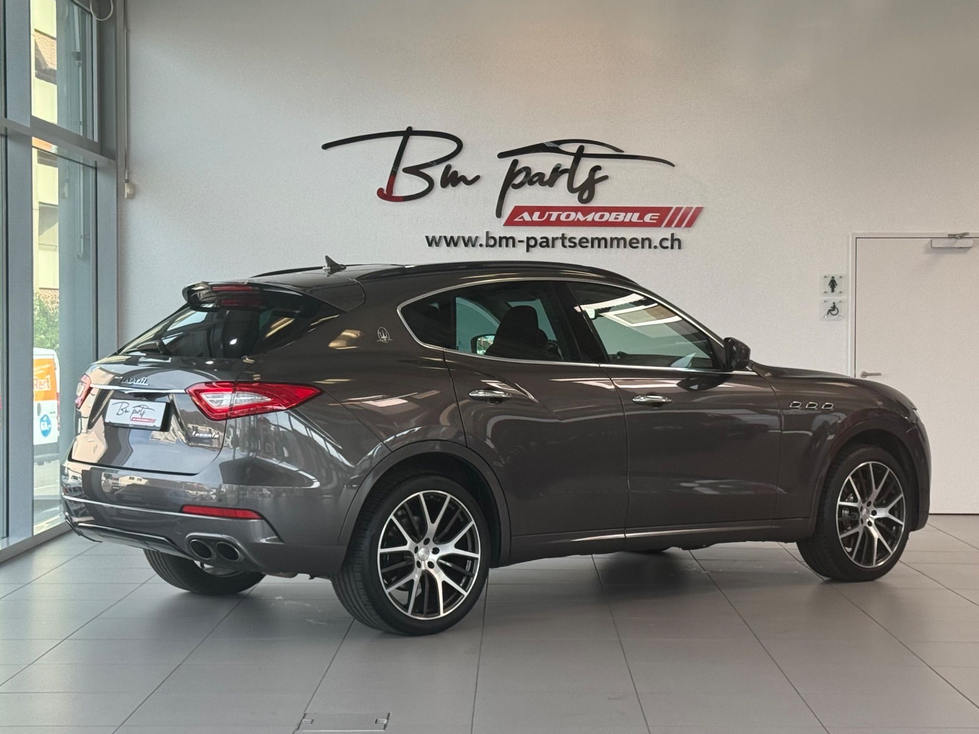 MASERATI Levante S 3.0 V6 Automatica-image-5
