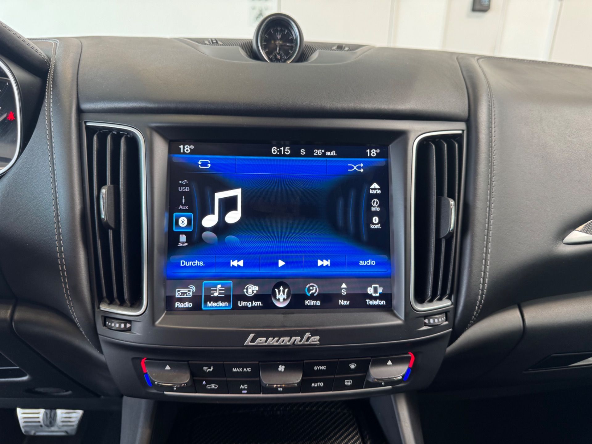 MASERATI Levante S 3.0 V6 Automatica-image-23