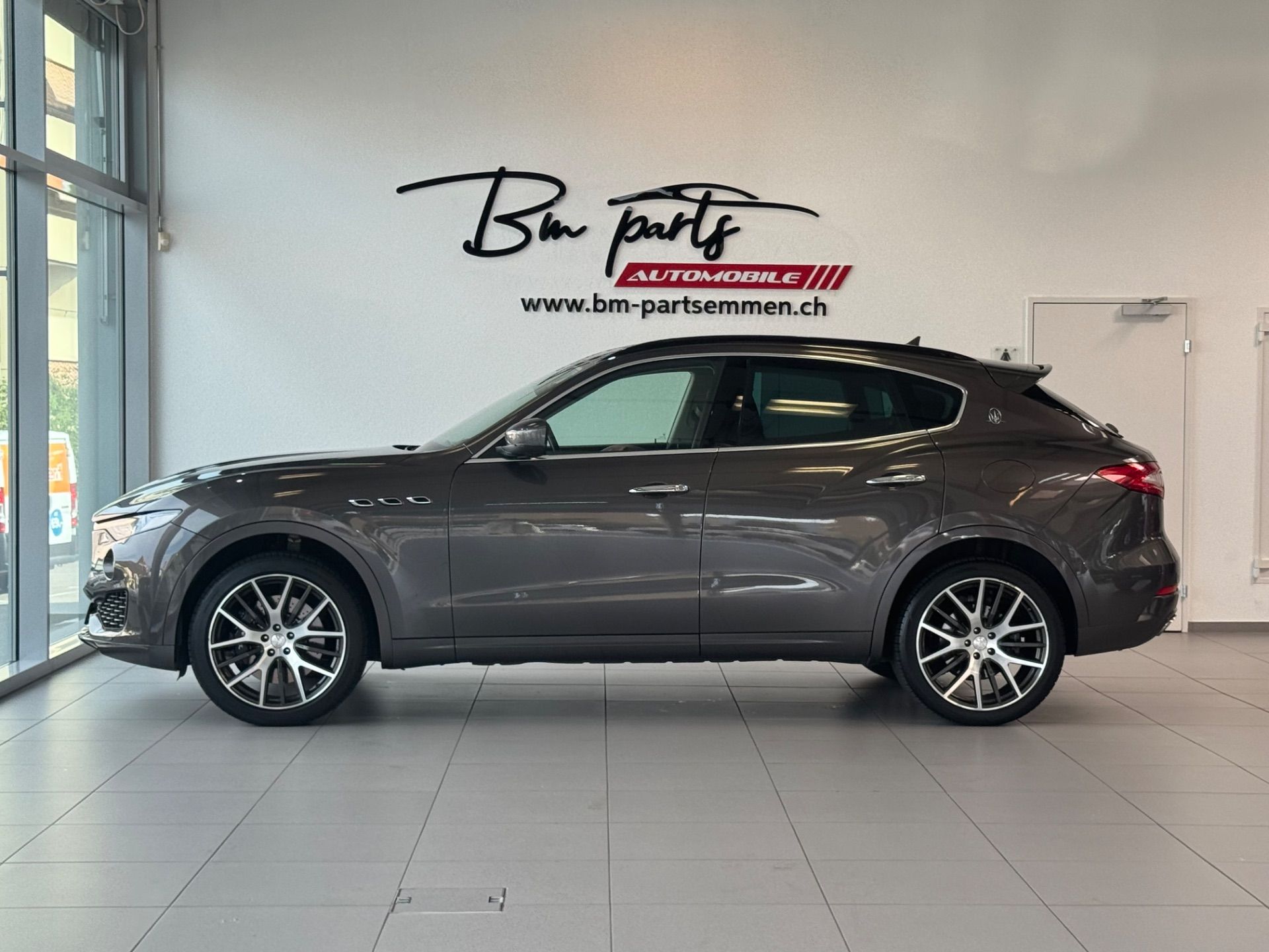 MASERATI Levante S 3.0 V6 Automatica-image-2