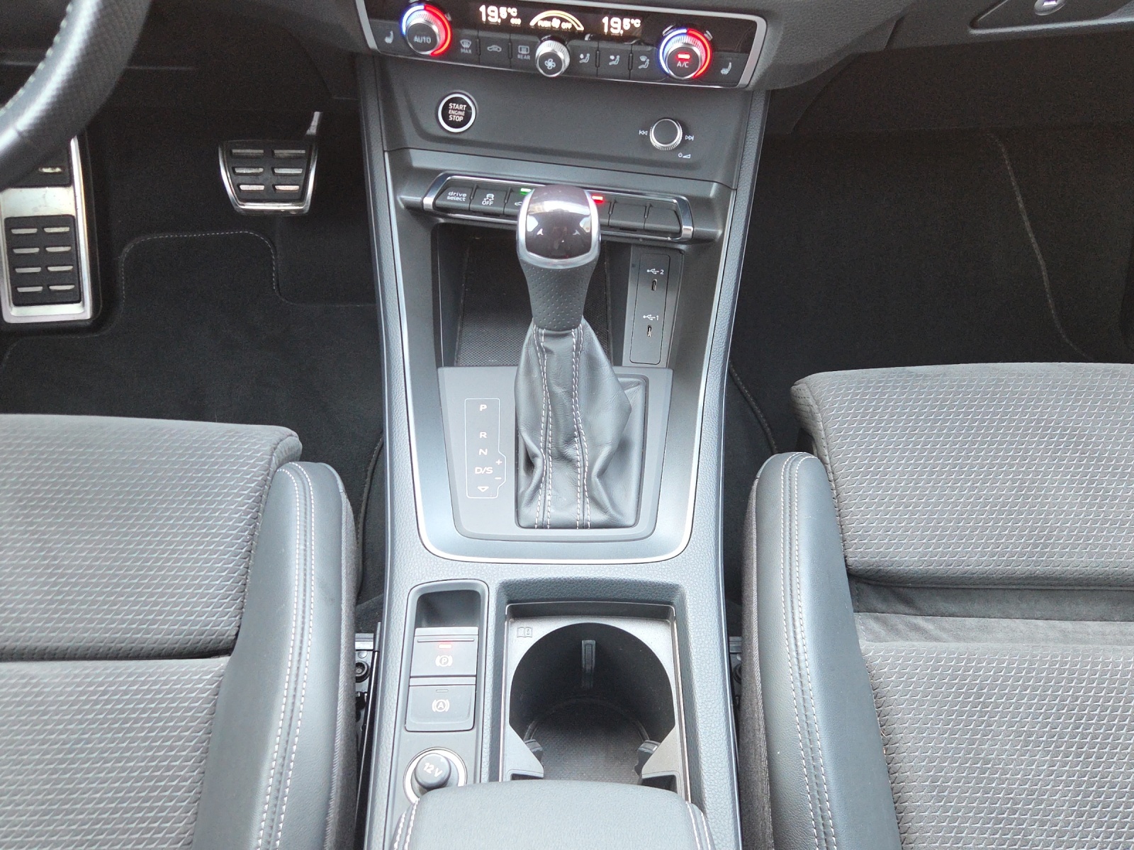 AUDI Q3 Sportback 45 TFSI e S line S-tronic-image-13