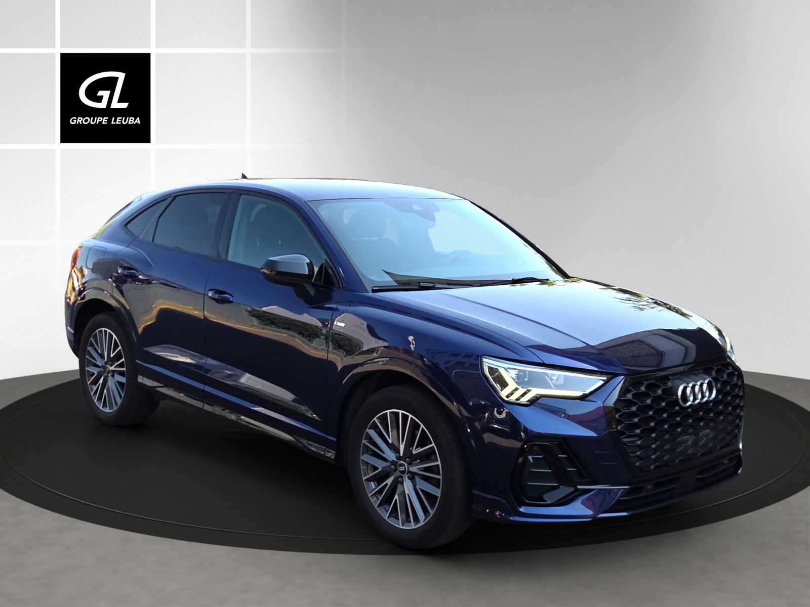AUDI Q3 Sportback 45 TFSI e S line S-tronic-image-0