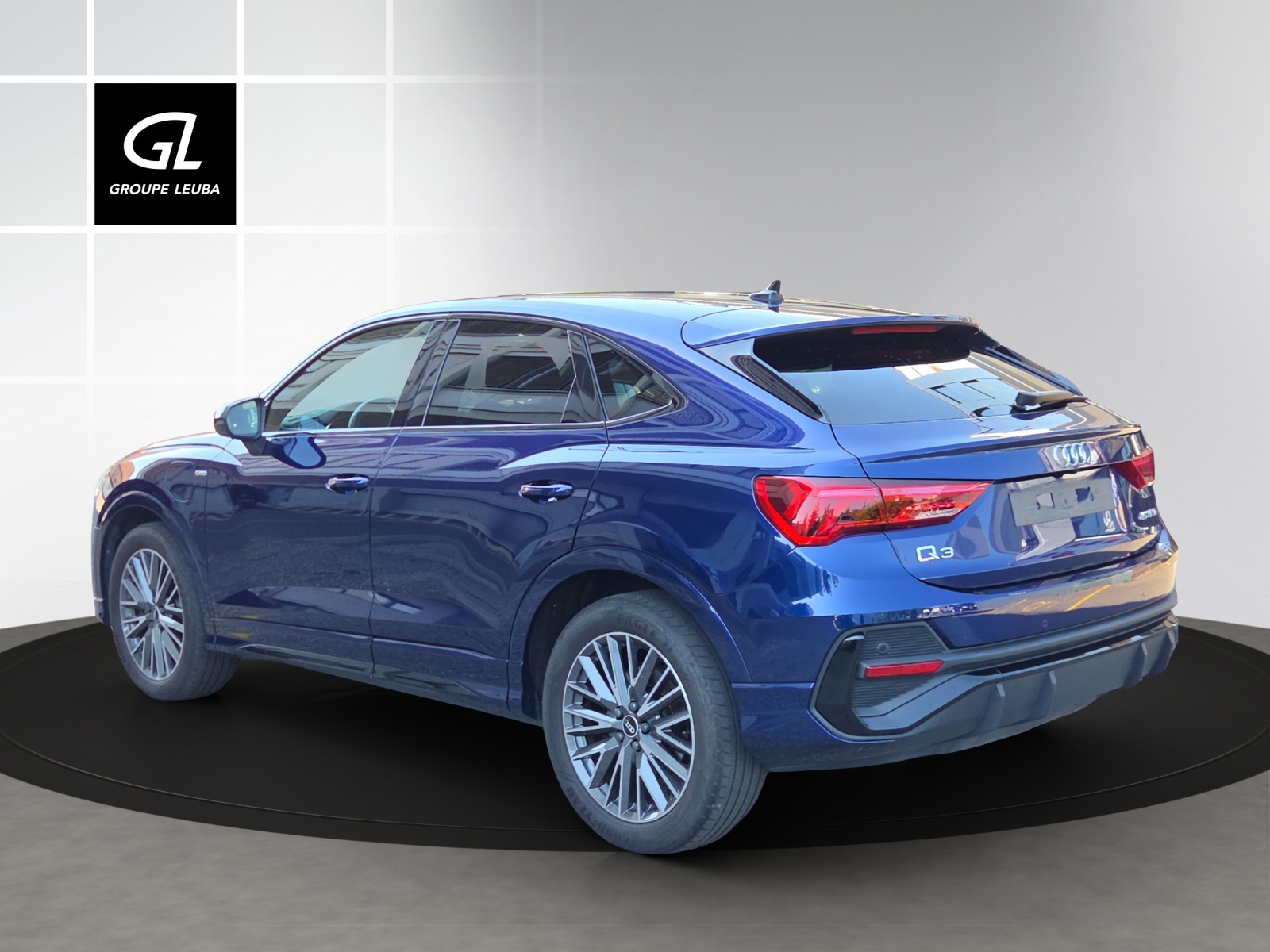 AUDI Q3 Sportback 45 TFSI e S line S-tronic-image-4