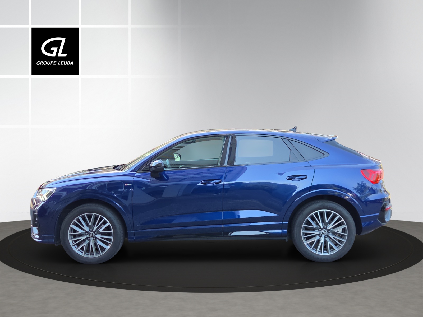 AUDI Q3 Sportback 45 TFSI e S line S-tronic-image-2
