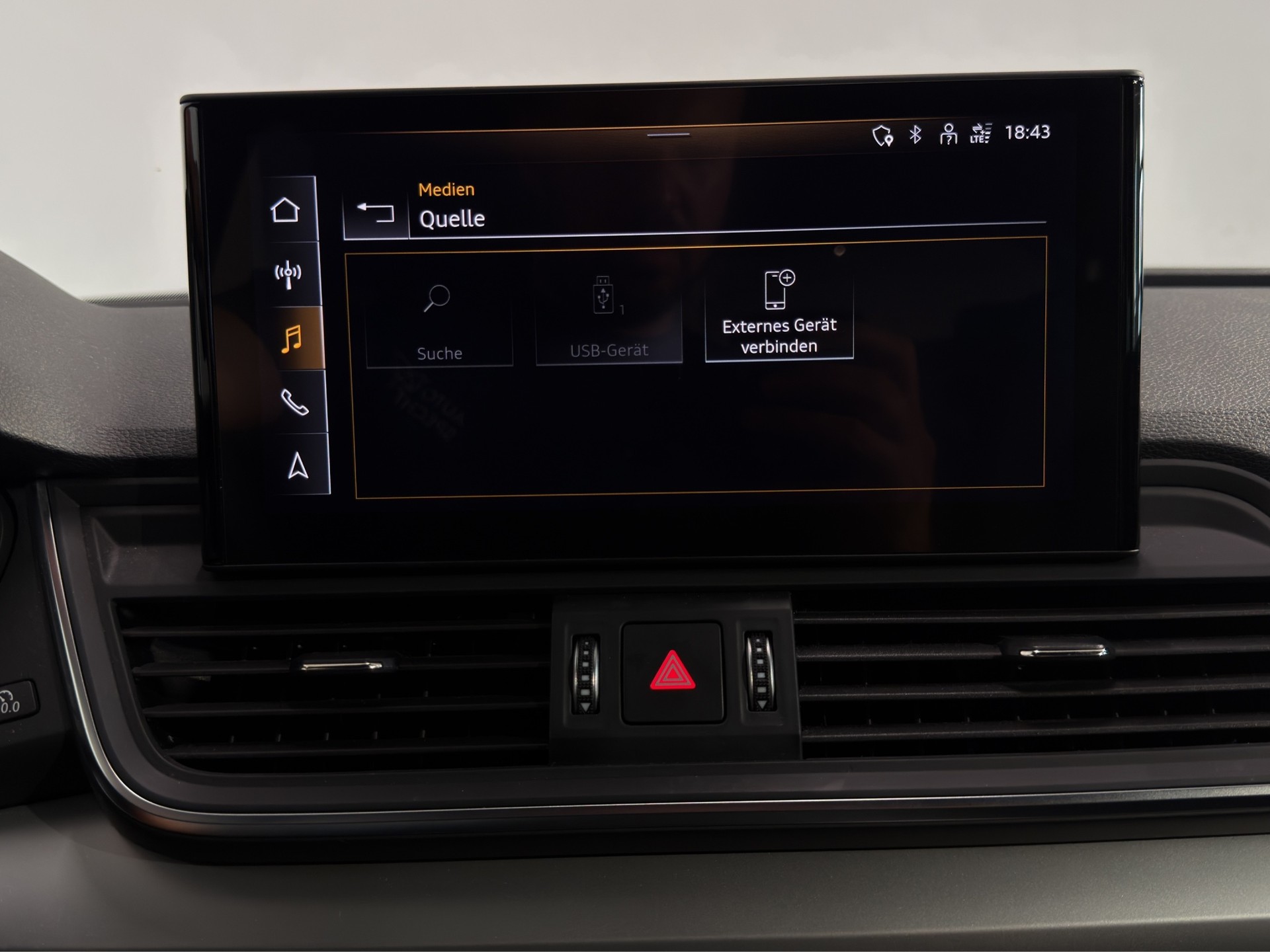 AUDI Q5 Sportback 50 TDI S line BLACK quattro tiptronic-image-22