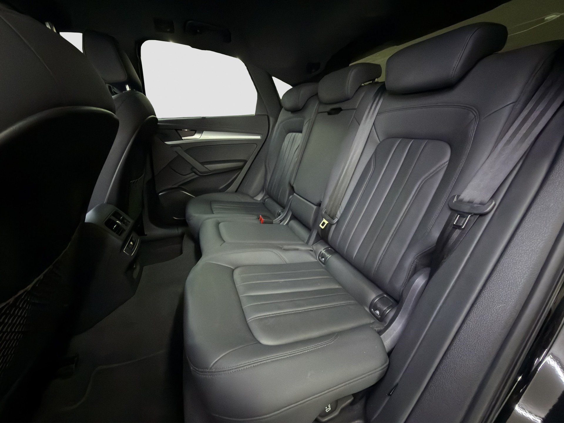 AUDI Q5 Sportback 50 TDI S line BLACK quattro tiptronic-image-13