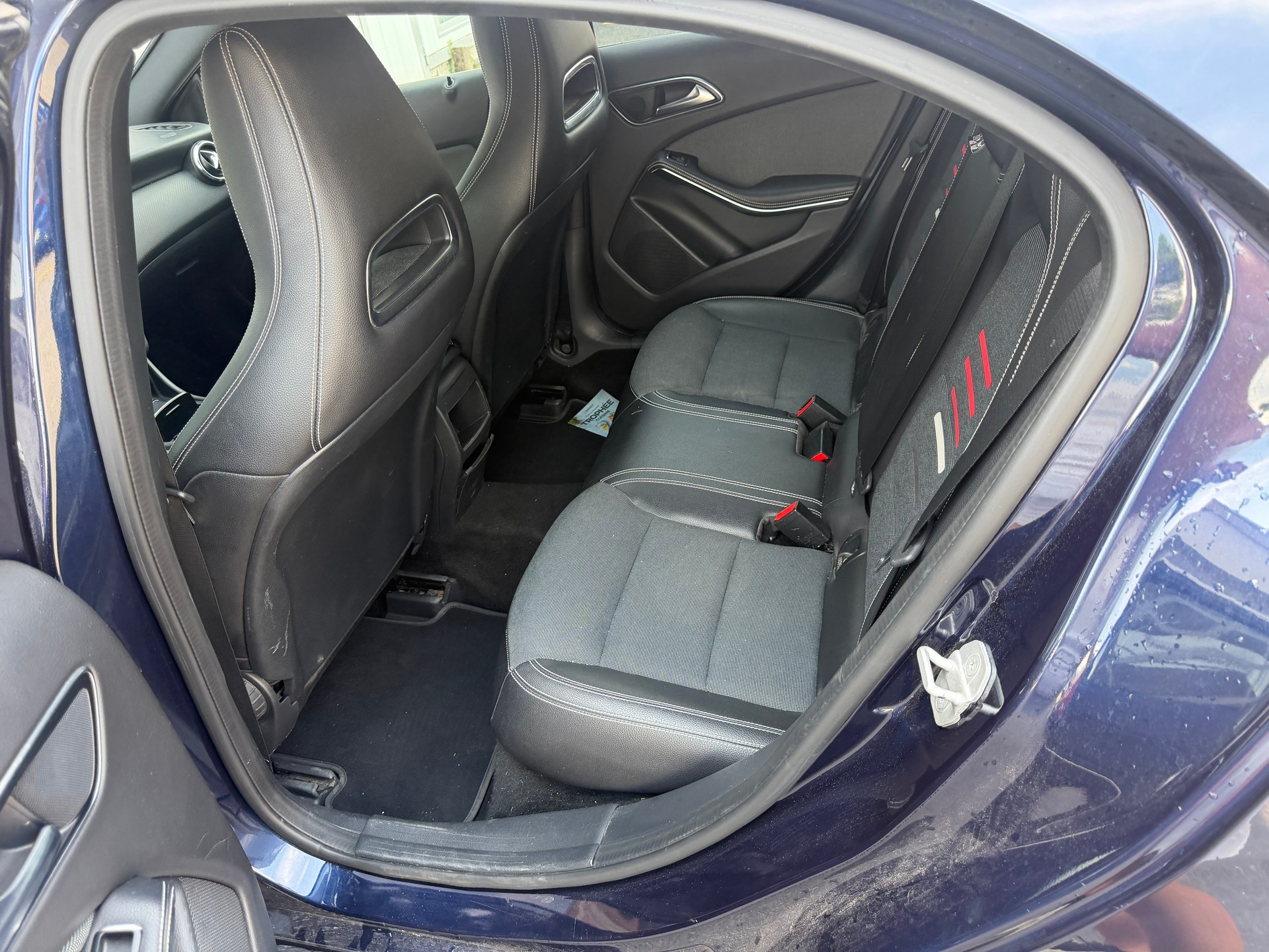 MERCEDES-BENZ A 180 Style 7G-DCT-image-6