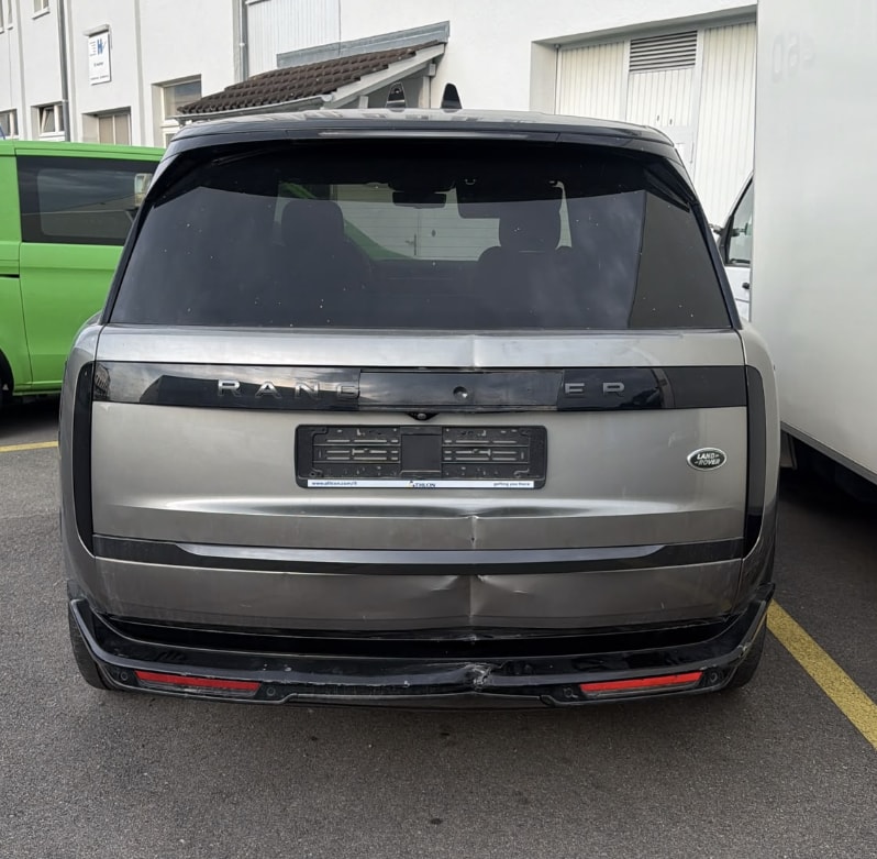 LAND ROVER Range Rover 3.0 D I6 300 HSE-showroom-element-2
