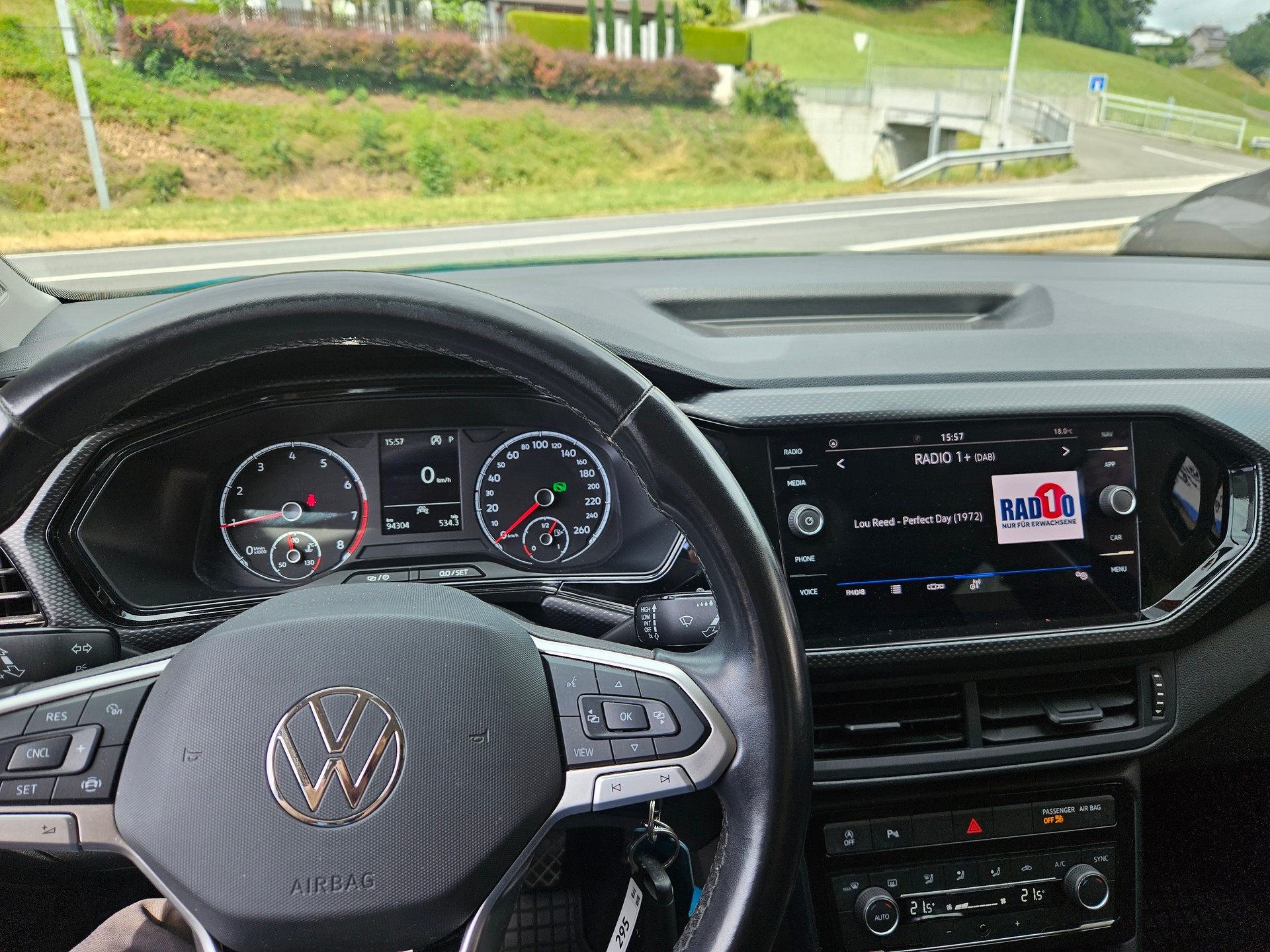 VW T-Cross 1.0 TSI Life DSG-image-5