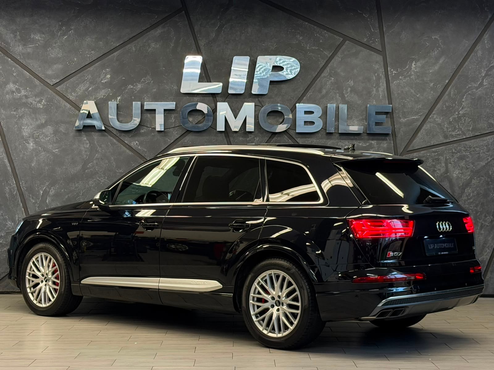 AUDI SQ7 4.0 TDI quattro tiptronic 7plätze-image-6