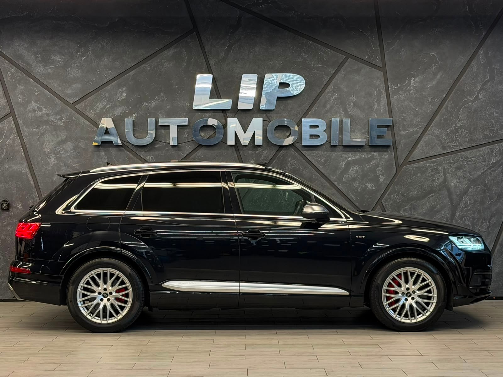 AUDI SQ7 4.0 TDI quattro tiptronic 7plätze-image-4