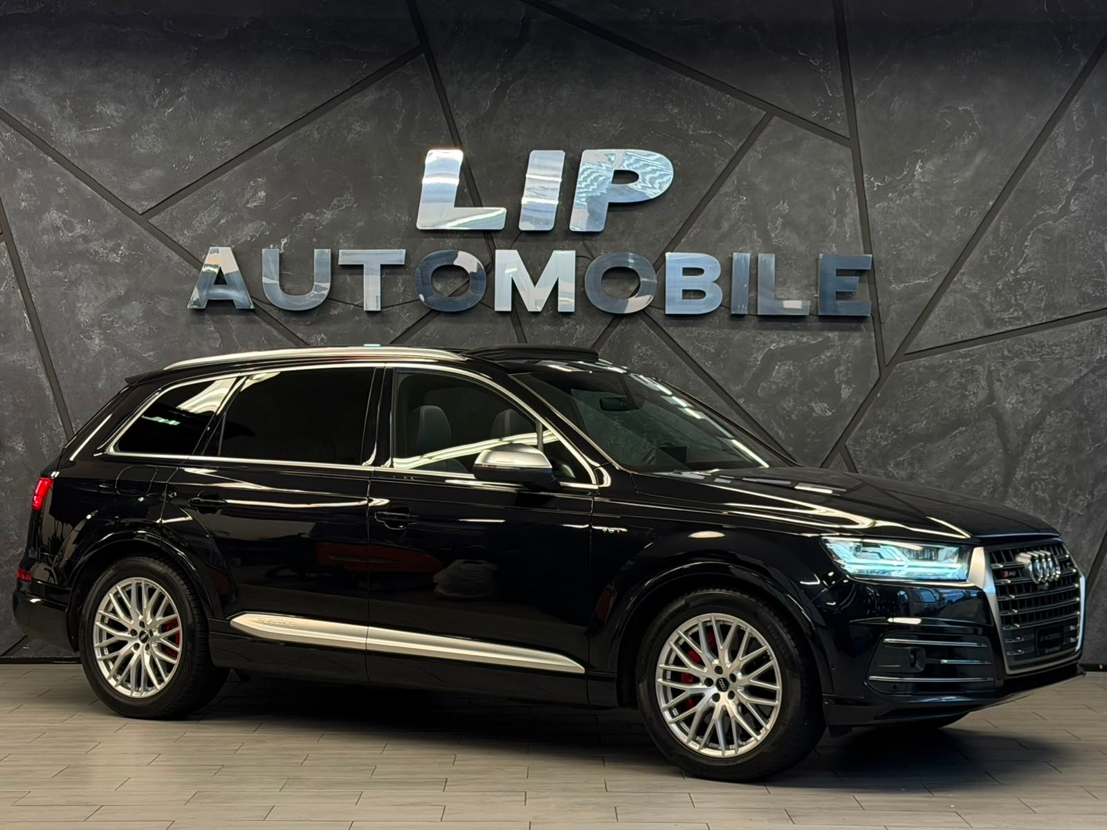 AUDI SQ7 4.0 TDI quattro tiptronic 7plätze-image-2