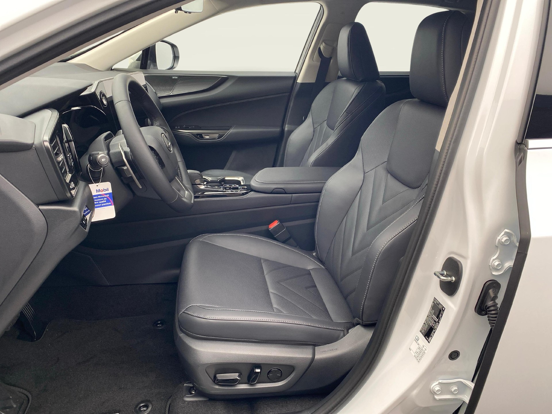 LEXUS NX 450h+ Excellence-image-2