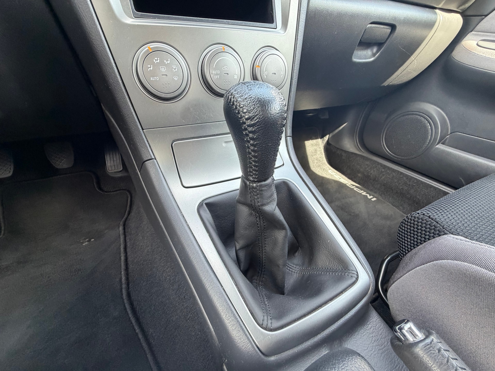 SUBARU Impreza 2.0R-image-12