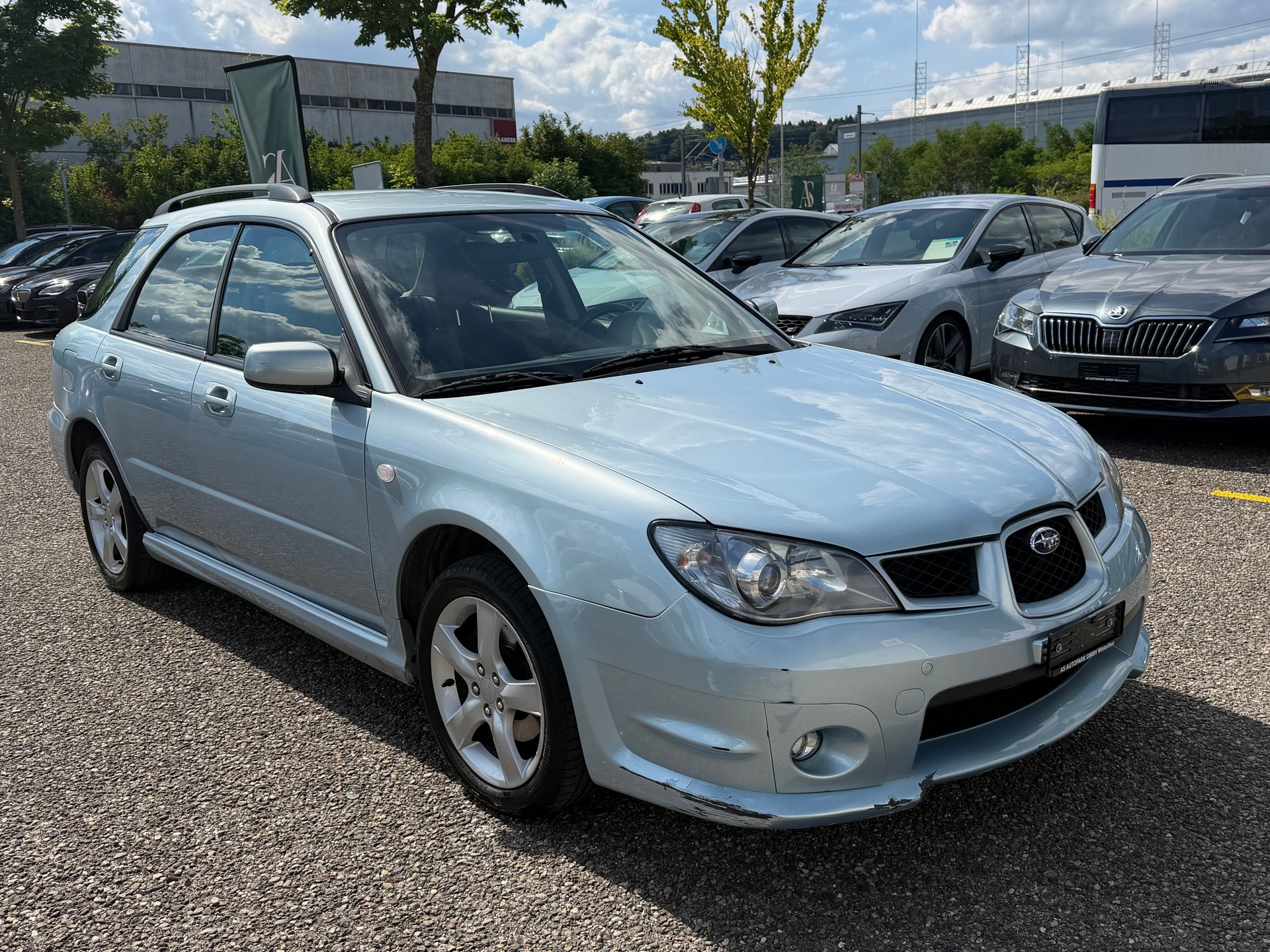 SUBARU Impreza 2.0R-showroom-element-2