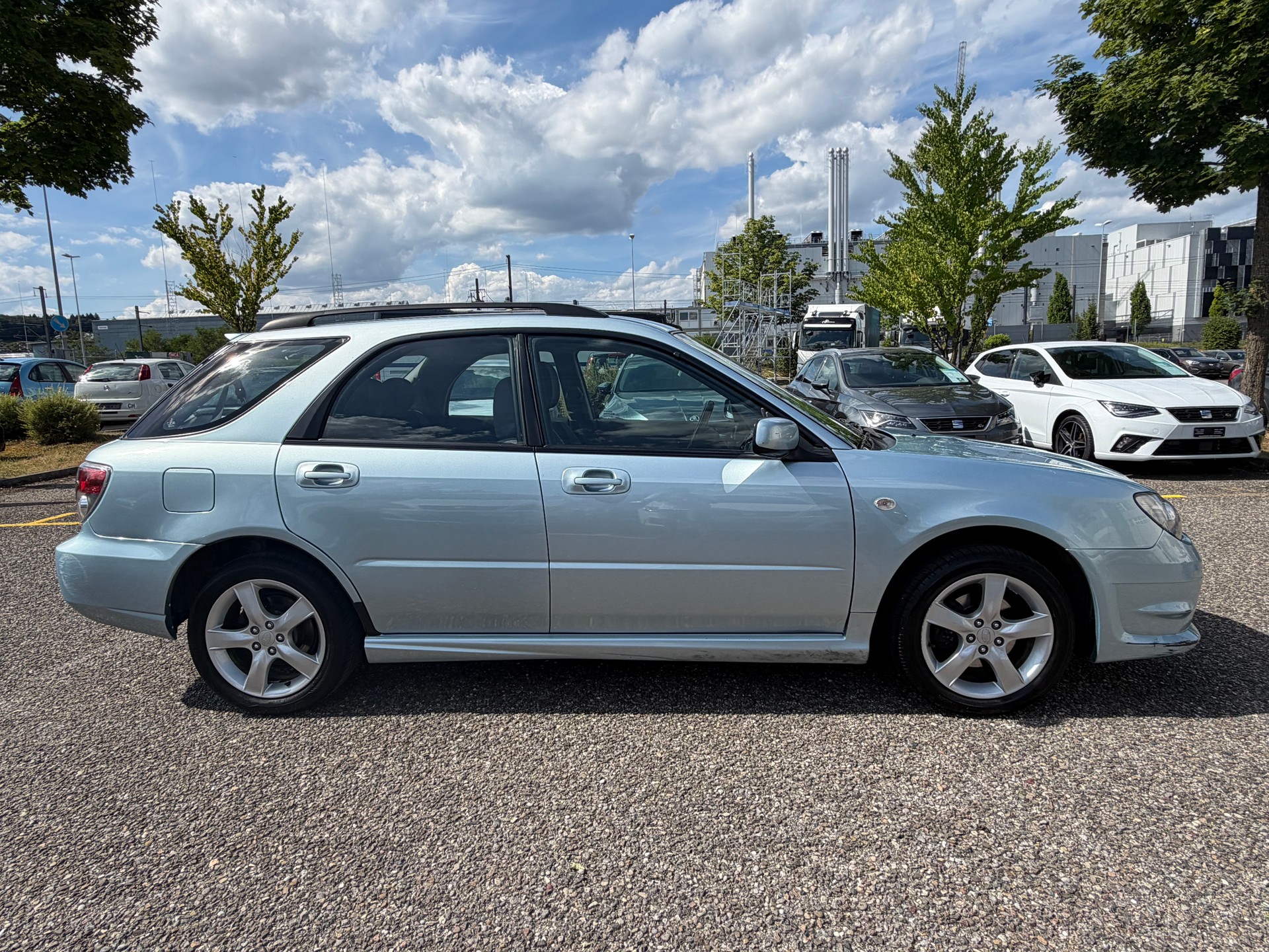 SUBARU Impreza 2.0R-showroom-element-3
