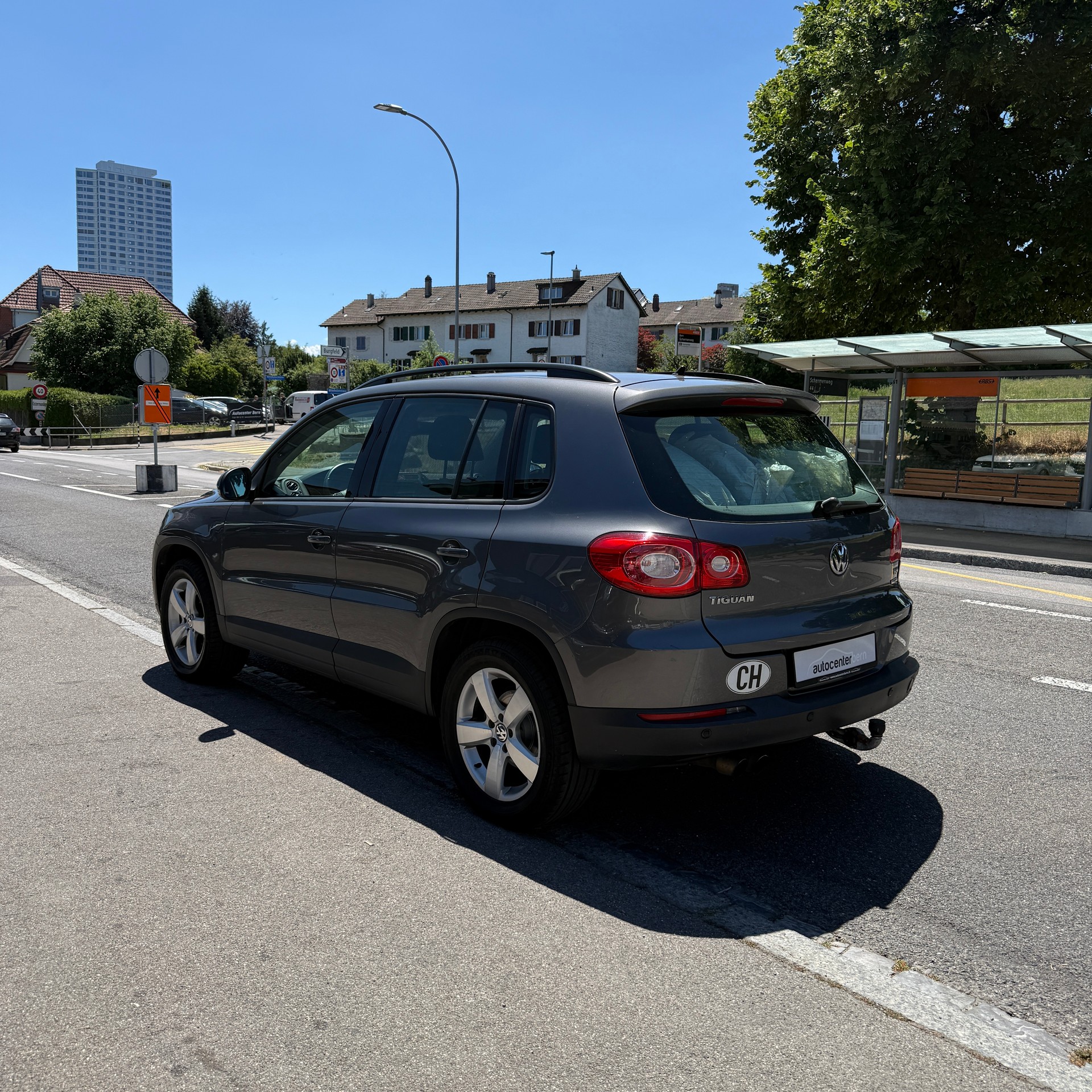 VW Tiguan 1.4 TSI BlueMotion Value 4x2-image-4