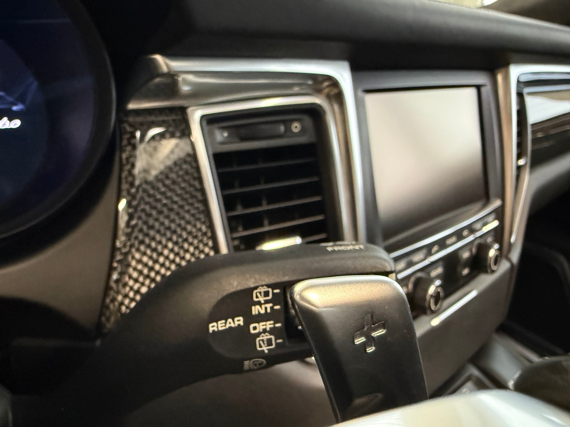 PORSCHE Macan Turbo PDK-image-10