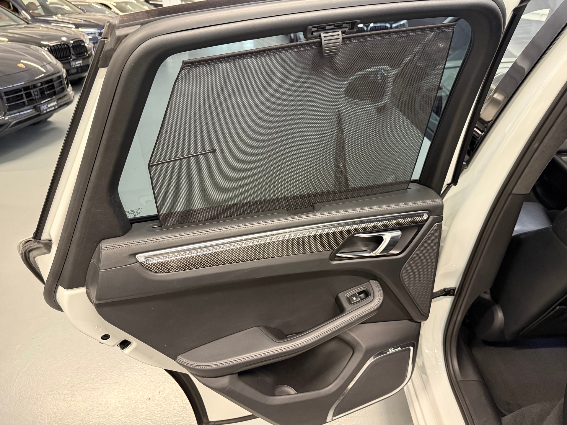 PORSCHE Macan Turbo PDK-image-21