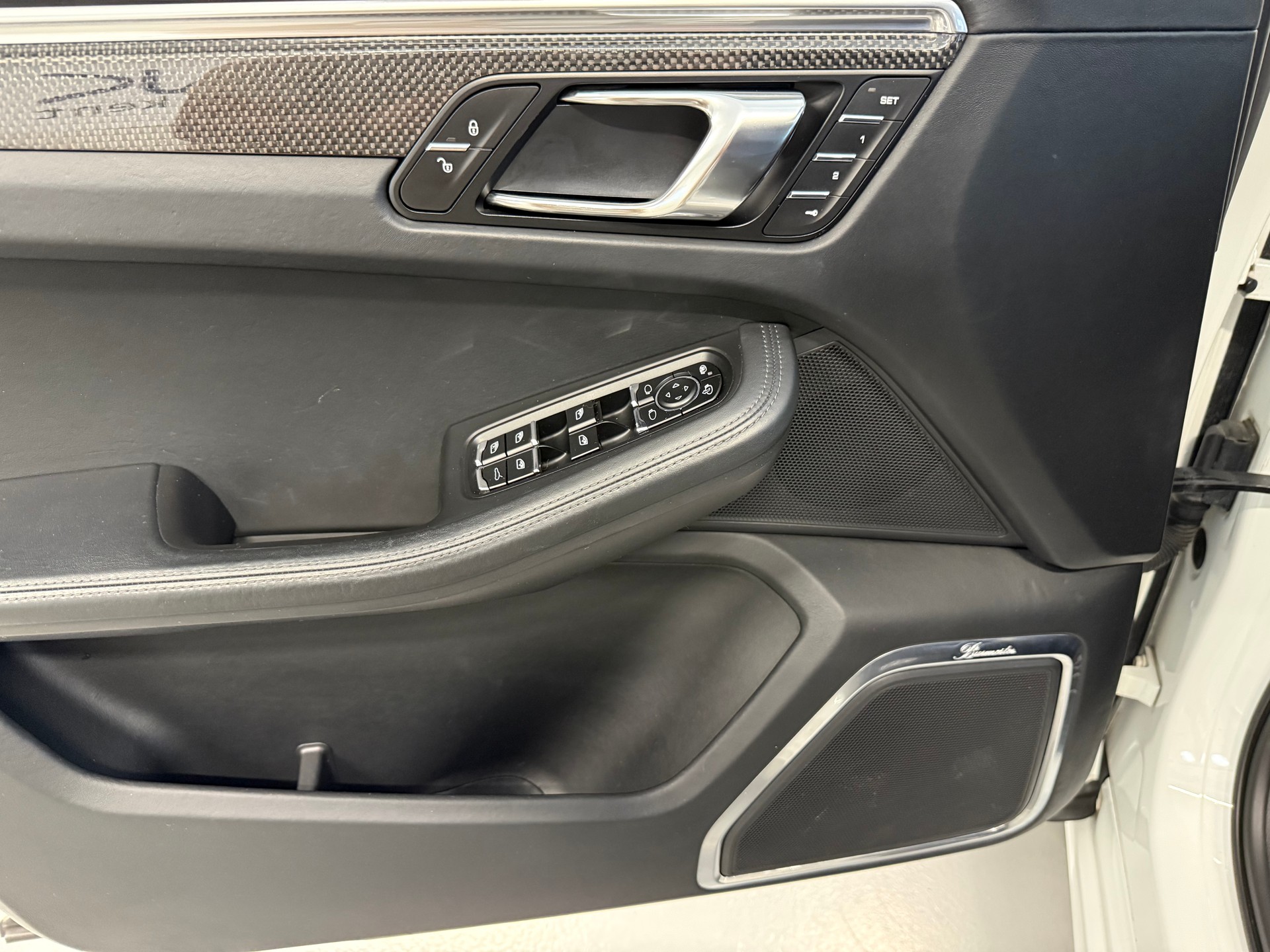 PORSCHE Macan Turbo PDK-image-14