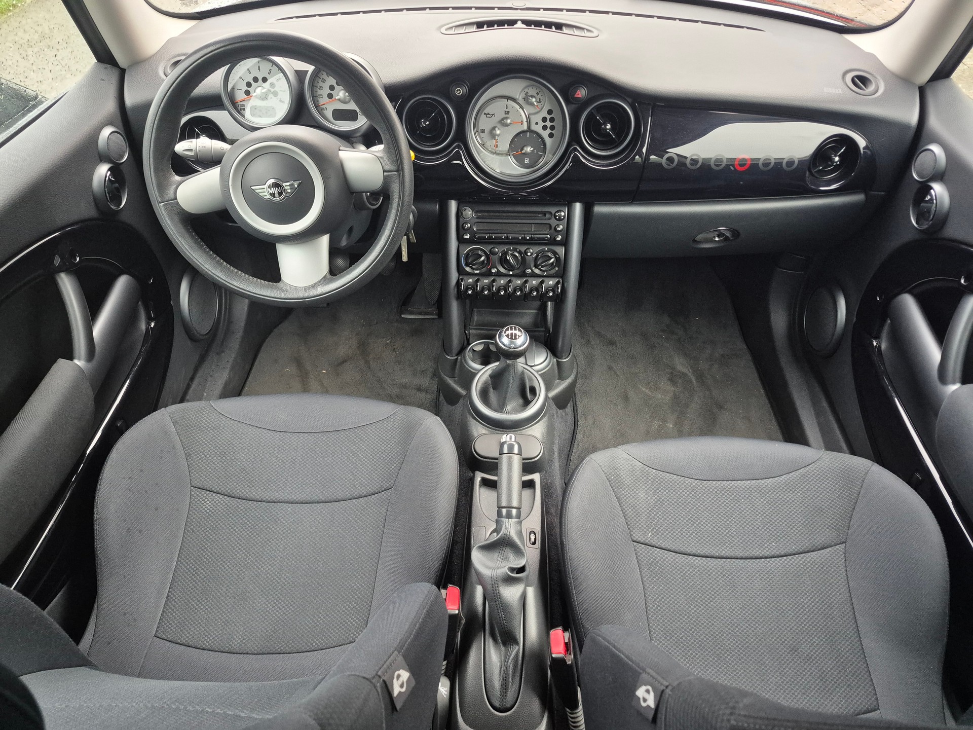 MINI One-image-9