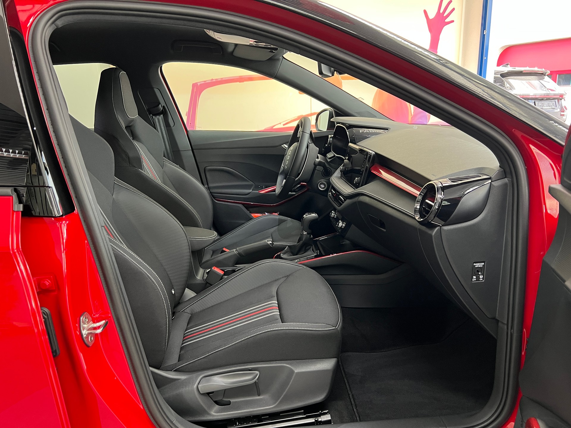 SKODA Fabia 1.5 TSI Monte Carlo DSG / 5 Jahre Garantie-image-6