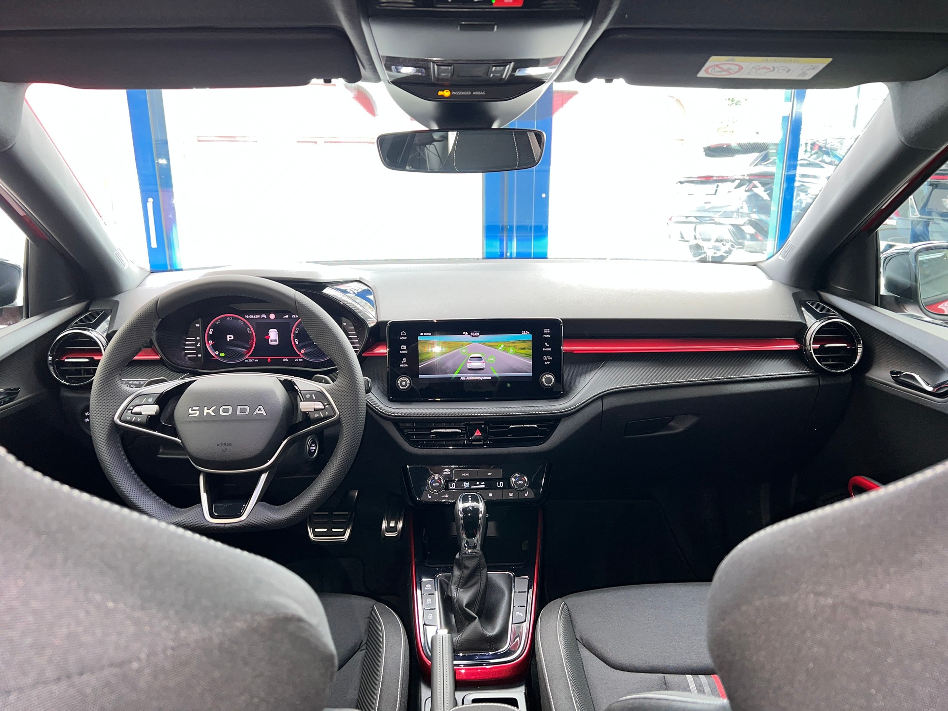 SKODA Fabia 1.5 TSI Monte Carlo DSG / 5 Jahre Garantie-image-9