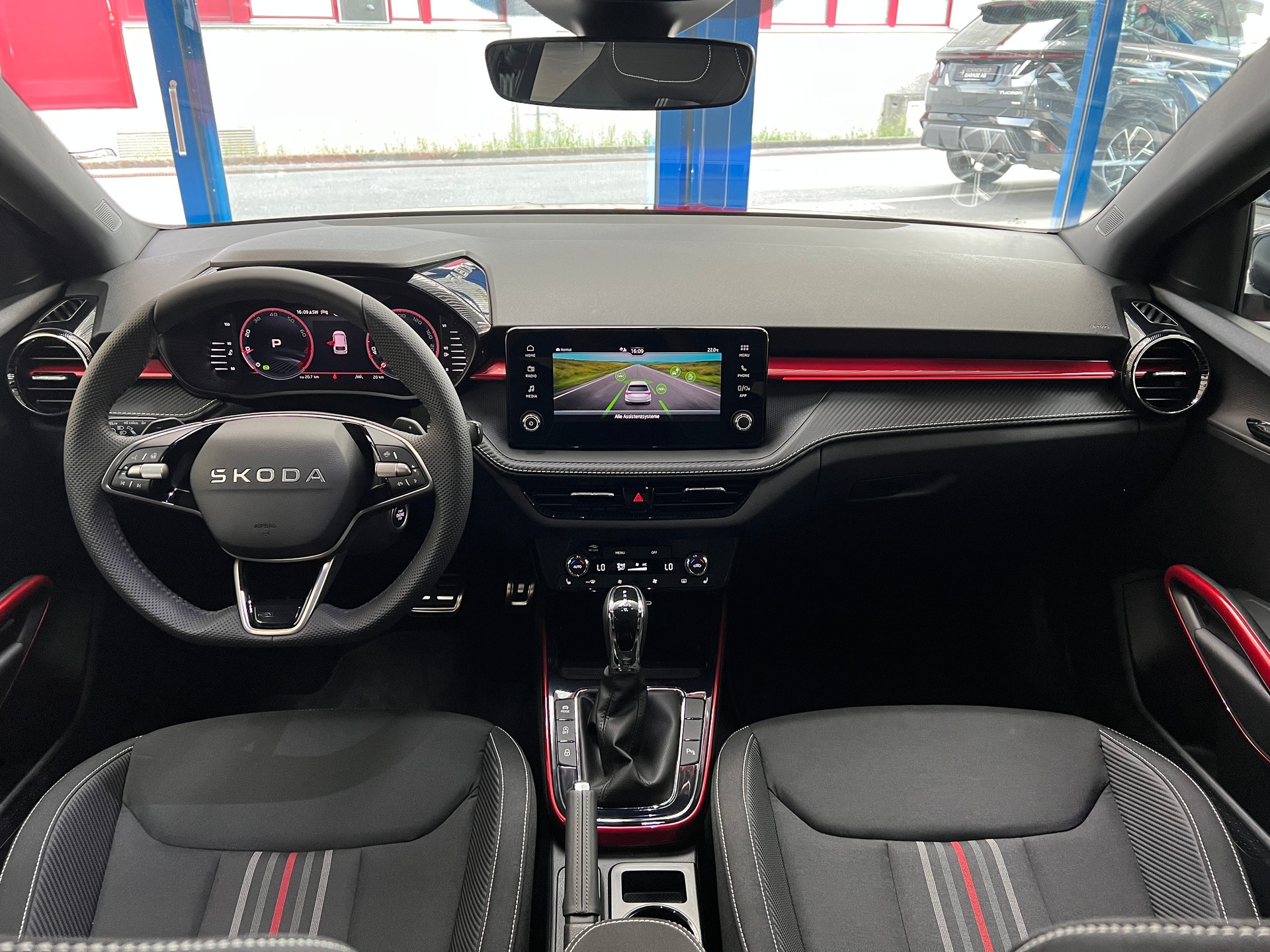 SKODA Fabia 1.5 TSI Monte Carlo DSG / 5 Jahre Garantie-image-10