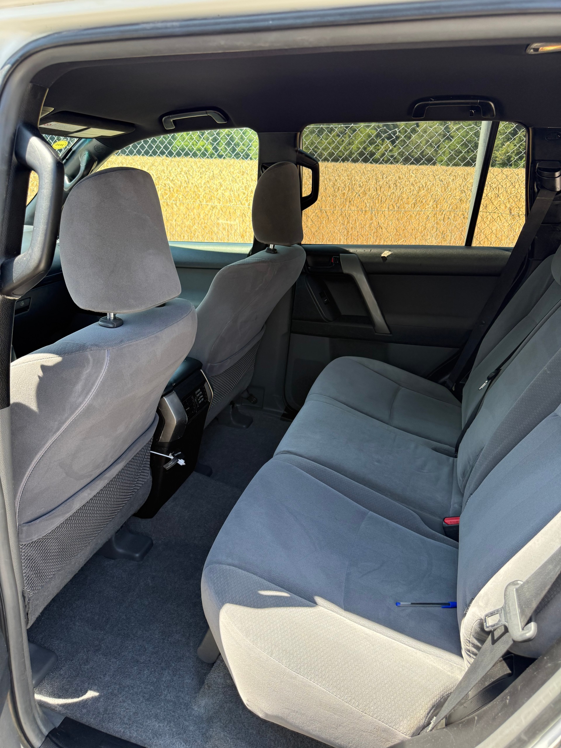 TOYOTA LAND CRUISER-image-5