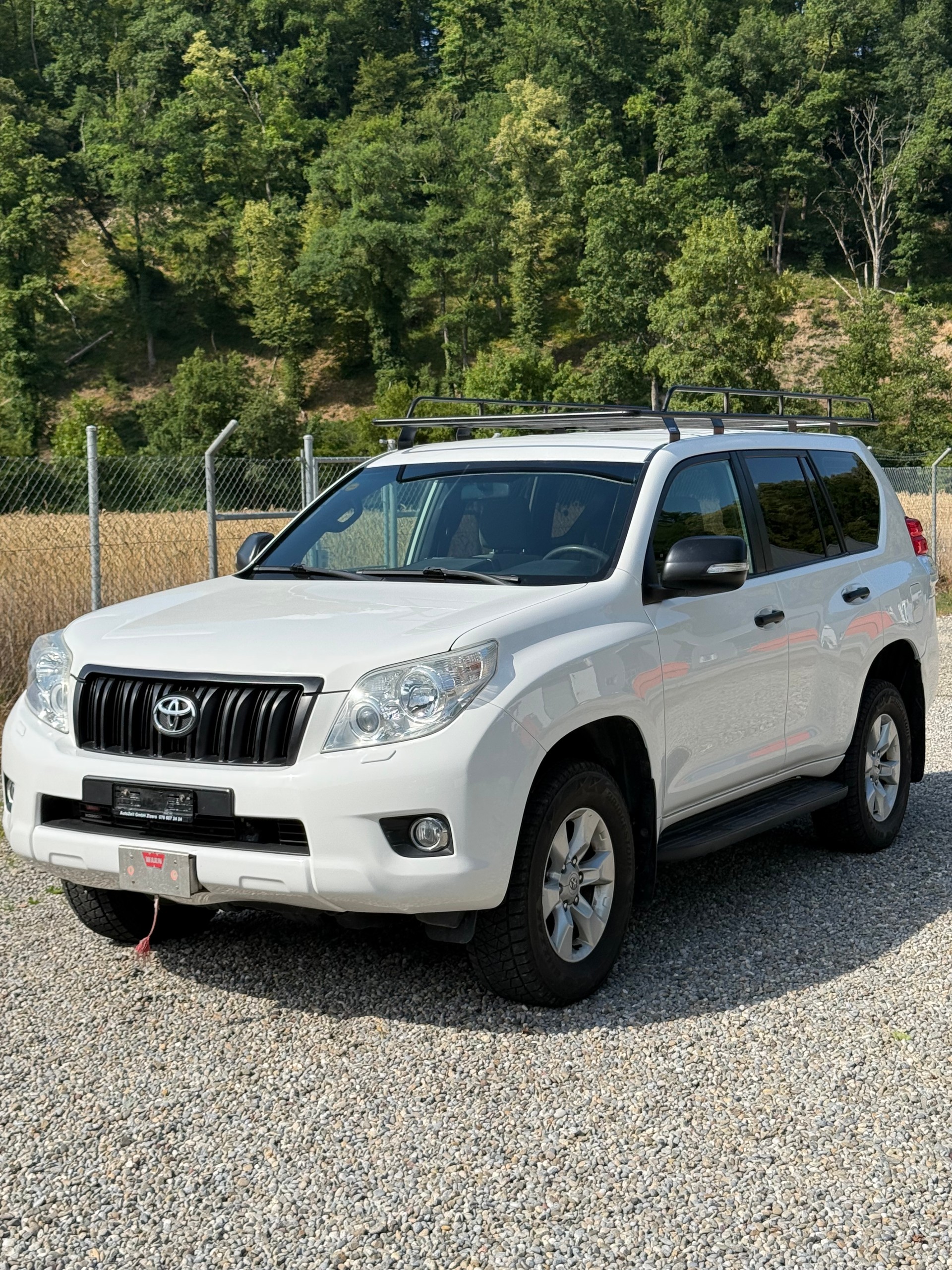 TOYOTA LAND CRUISER-image-0