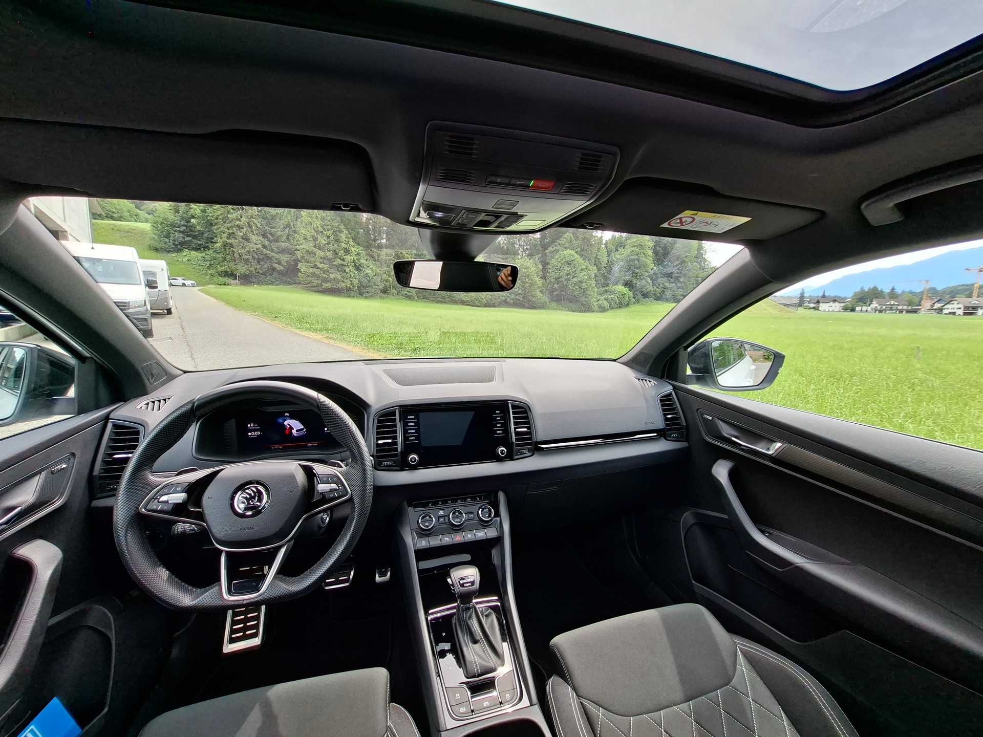 SKODA Karoq 2.0 TSI SportLine 4x4 DSG *Anhängerkupplung+Panodach+inkl. Garantie*-image-8