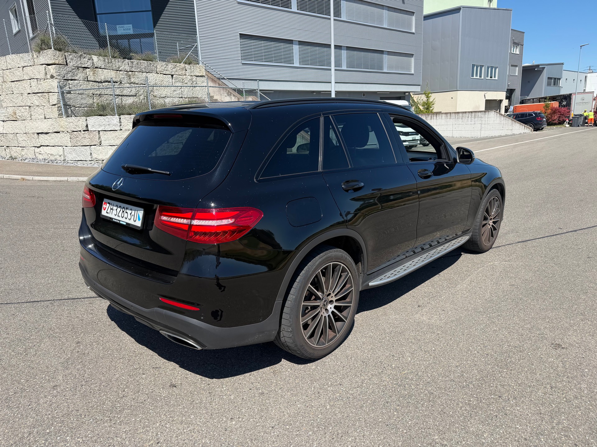 MERCEDES-BENZ GLC 250 4Matic 9G-Tronic-image-2