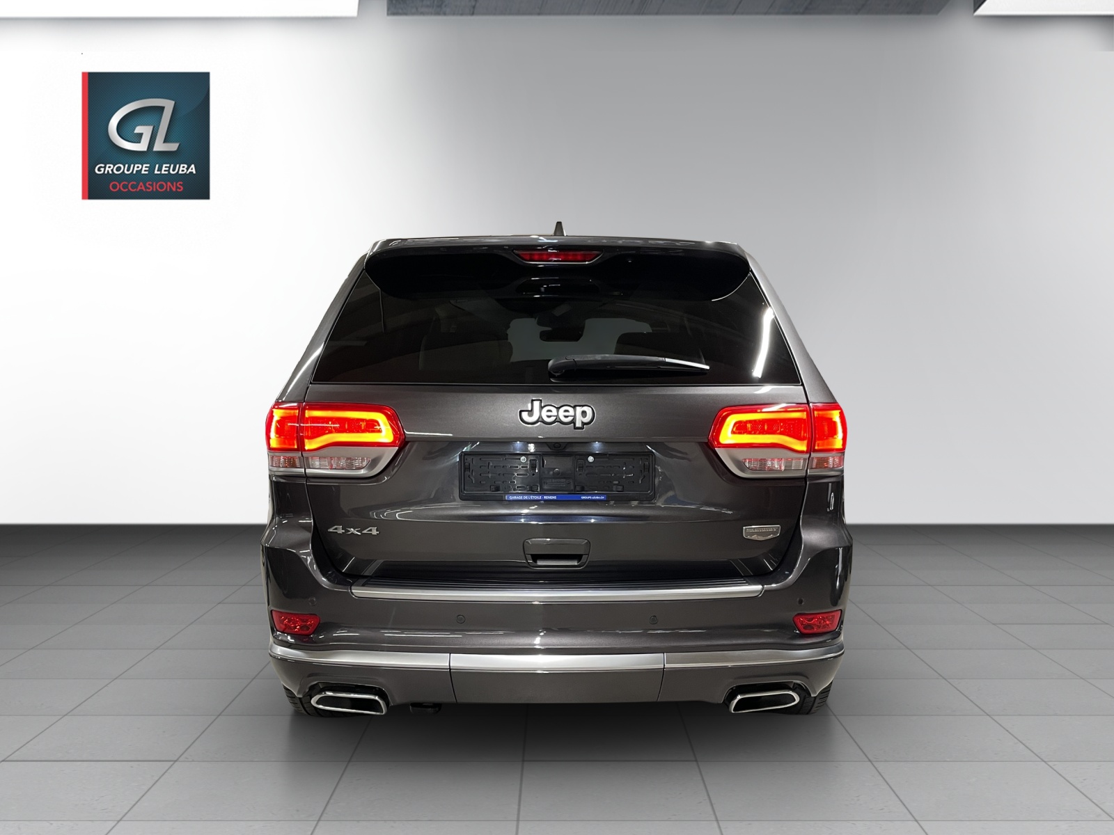 JEEP Grand Cherokee 3.0 CRD Overland Automatic-image-3