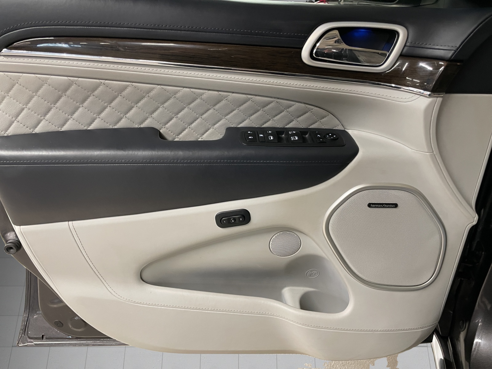 Image JEEP GRAND-CHEROKEE Grand Cherokee 3.0 CRD Overland Automatic