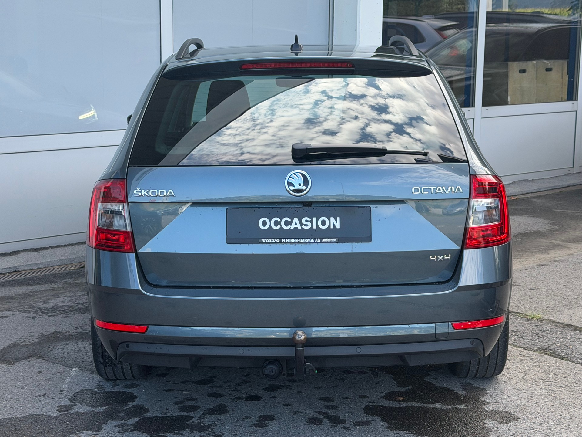 SKODA Octavia Combi 2.0 TSI Soleil 4x4 DSG-image-21