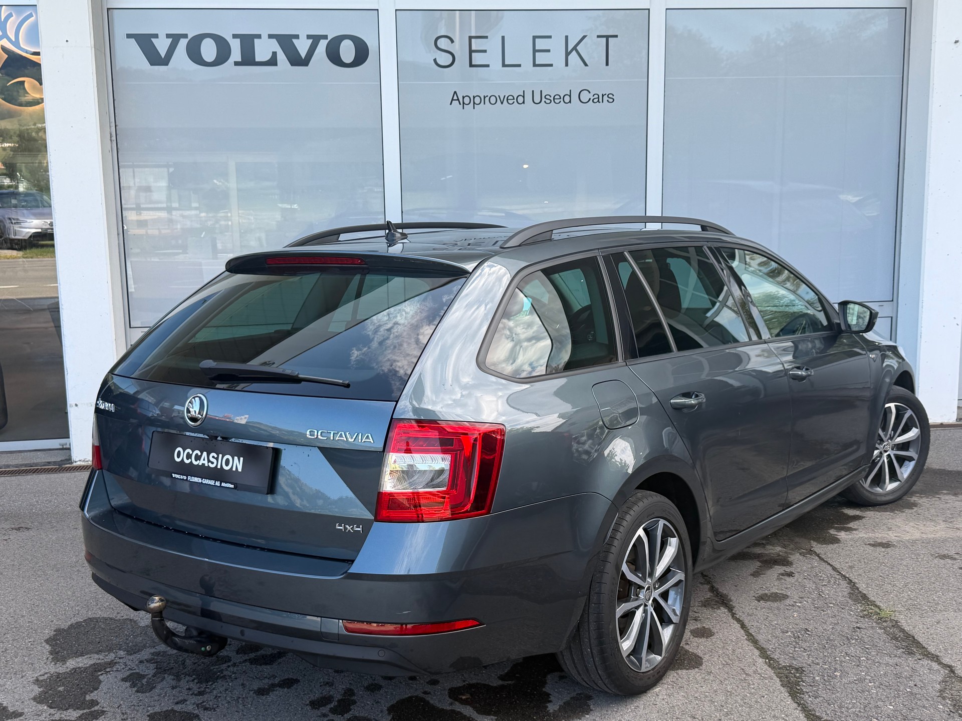 SKODA Octavia Combi 2.0 TSI Soleil 4x4 DSG-image-1