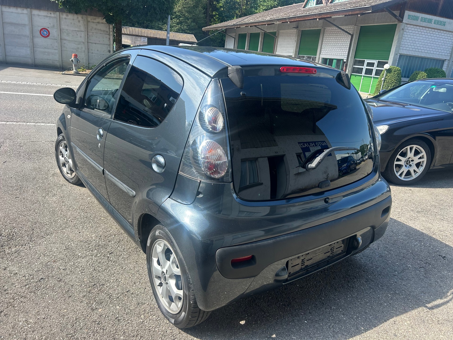 CITROEN C1 1.0i Exclusive EGS-image-2