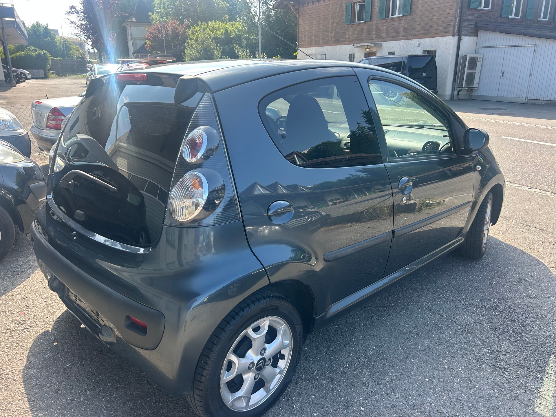 CITROEN C1 1.0i Exclusive EGS-image-3