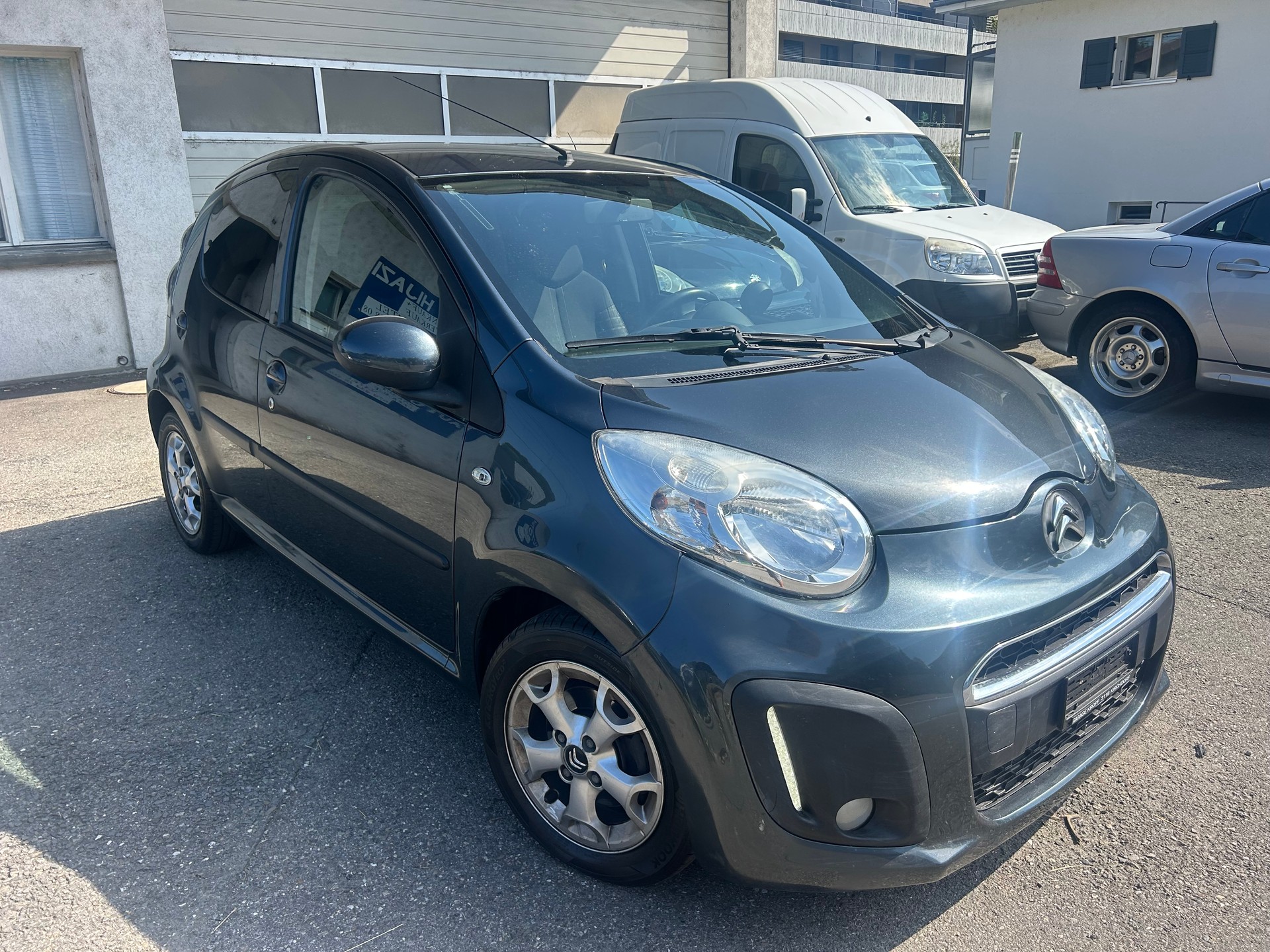 CITROEN C1 1.0i Exclusive EGS-image-4