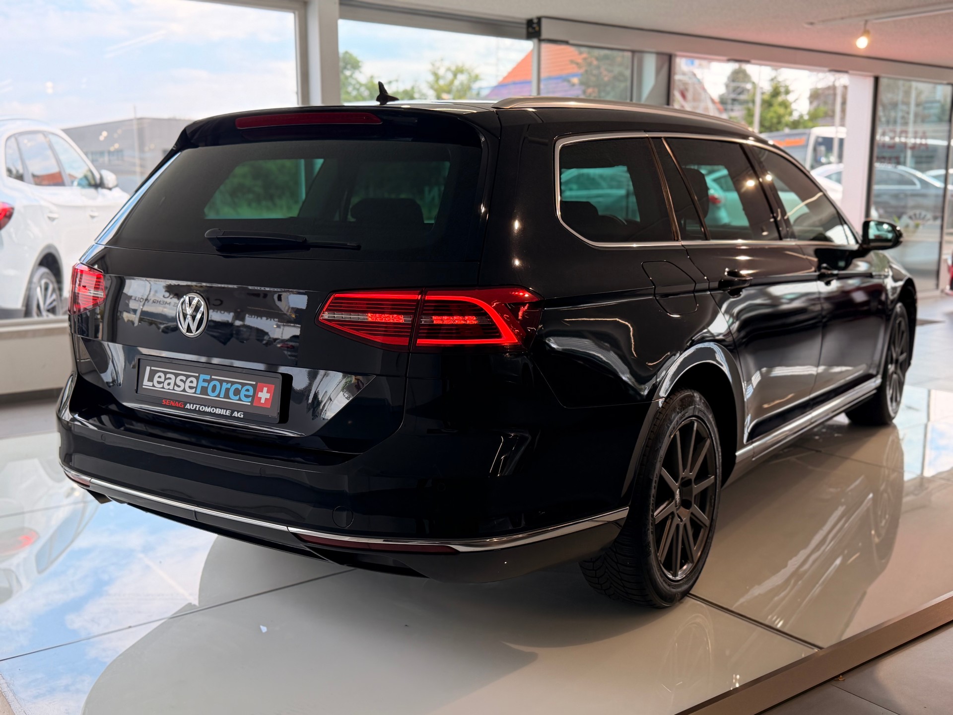 VW Passat Variant 2.0 TDI SCR BMT Highline DSG-image-7