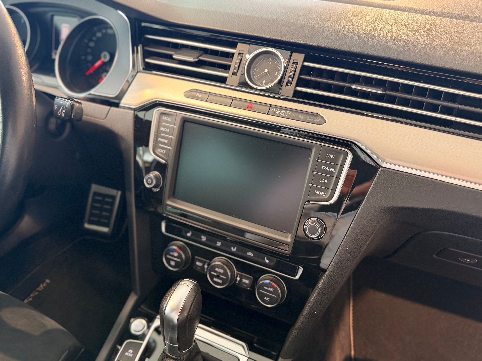 VW Passat Variant 2.0 TDI SCR BMT Highline DSG-image-21