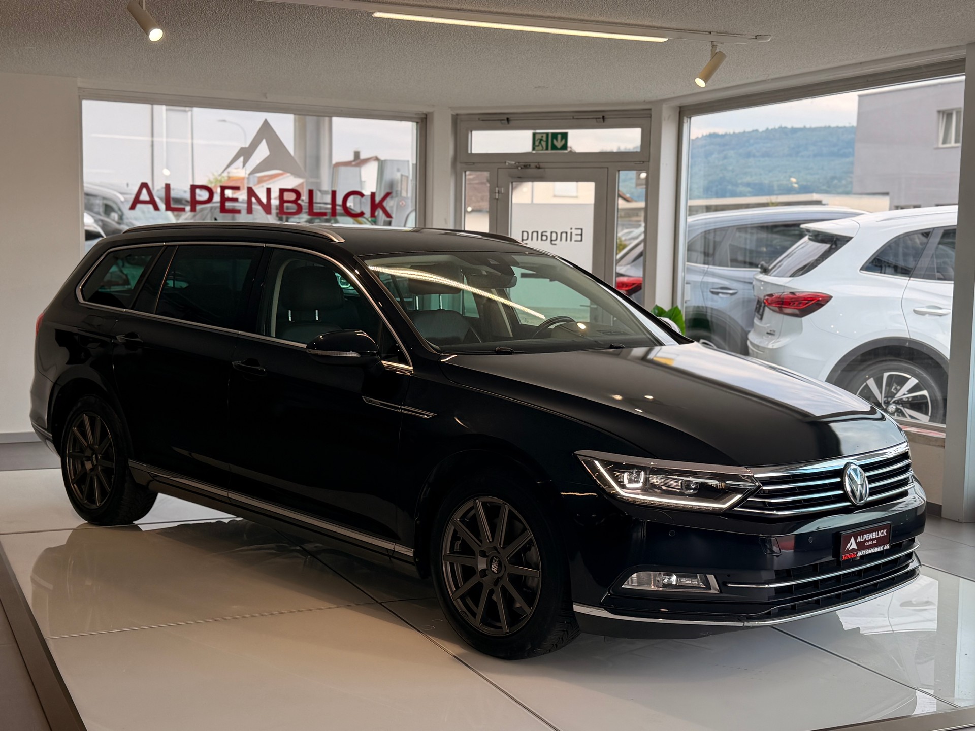 VW Passat Variant 2.0 TDI SCR BMT Highline DSG-image-3
